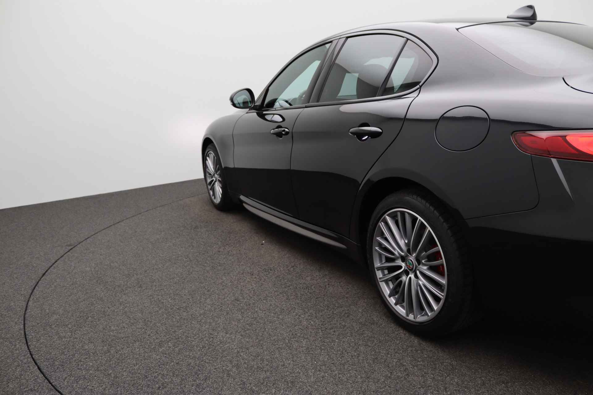 Alfa Romeo Giulia 2.0T Super Veloce | Vol leder | Groot Nav. - 36/41