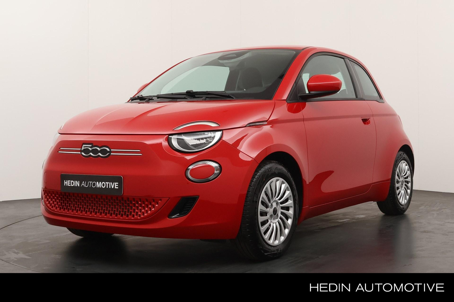 Fiat 500e 42 kWh 118pk Hatchback | Apple Carplay/Android Auto | Camera | ECC | Cruise control |