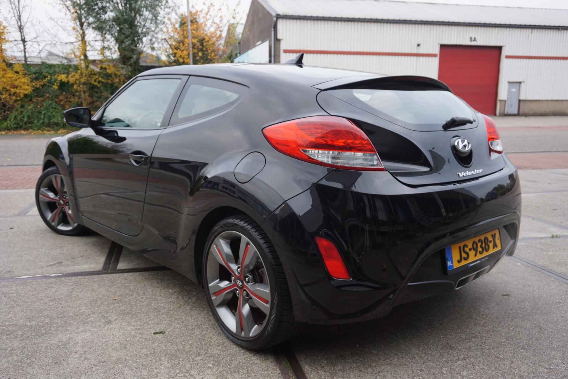 Hyundai Veloster 1.6 GDI i-Catcher * 1 Jaar Bovag * Airco * Cruise Leder * PDC * - 4/26