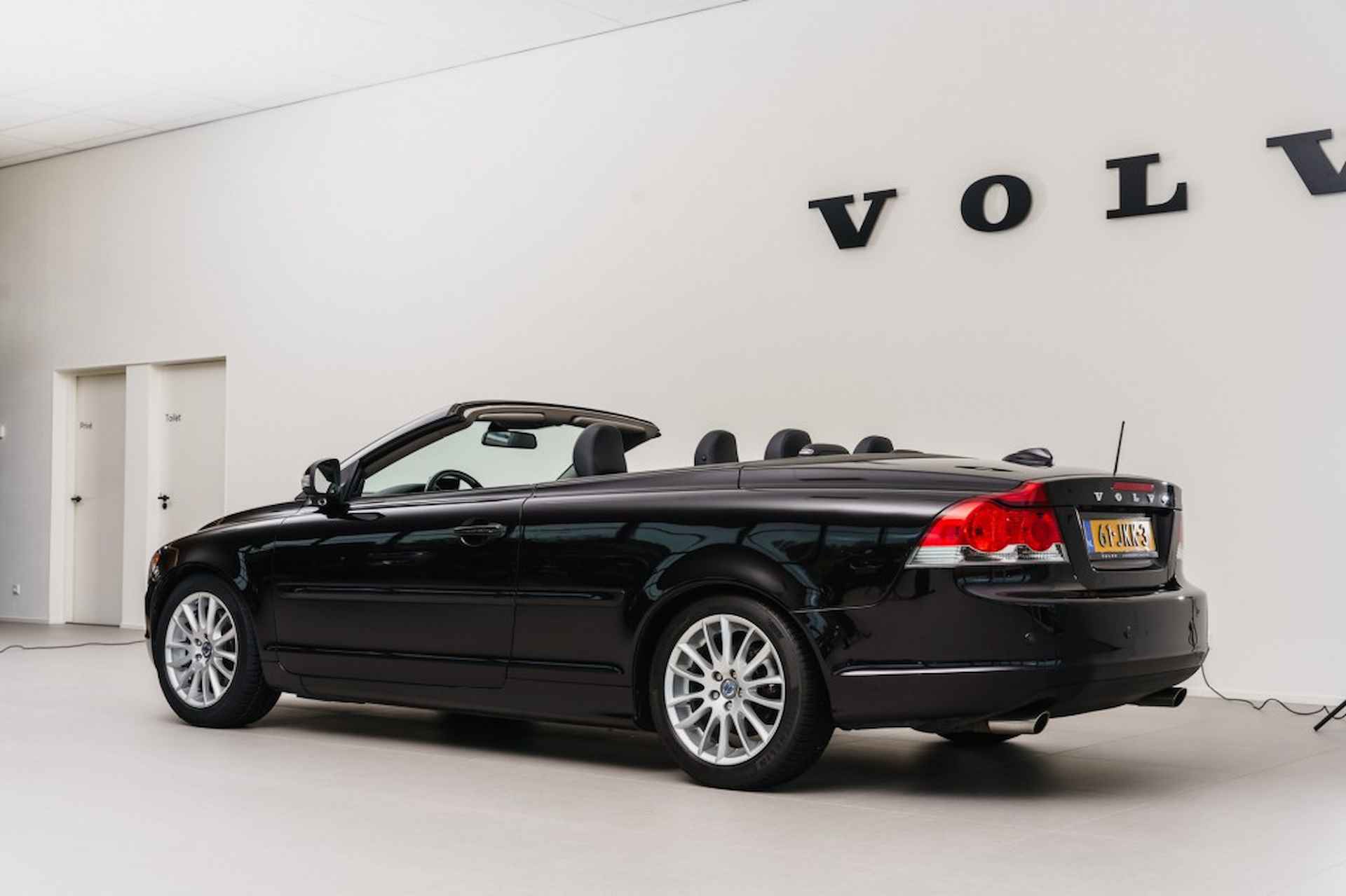 VOLVO C70 2.4i Momentum - 3/24