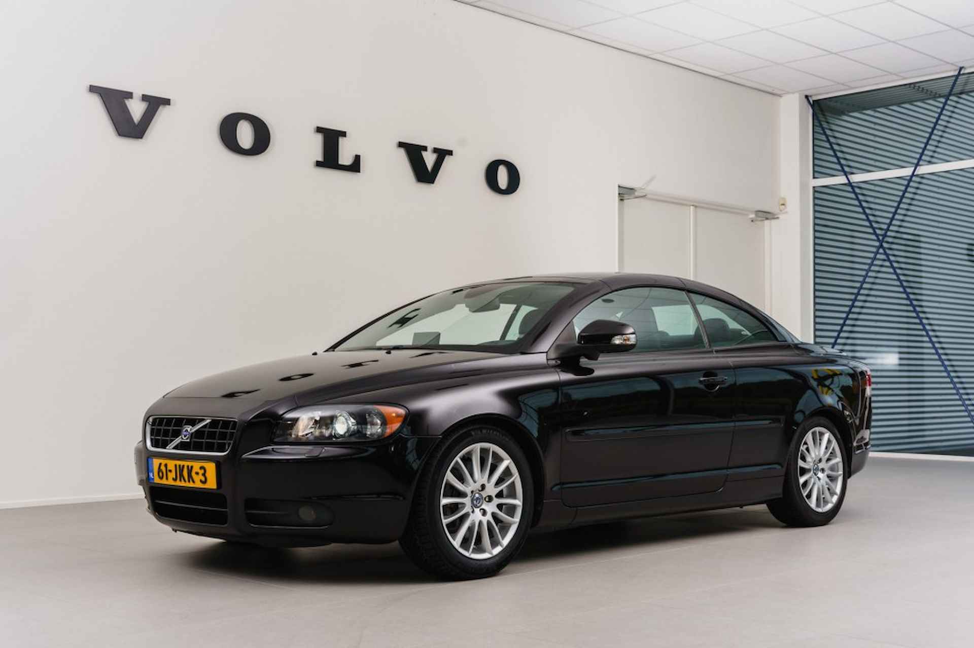 VOLVO C70 2.4i Momentum - 21/24