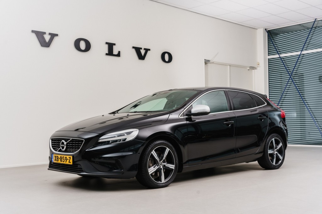 VOLVO V40 T3 Geartronic Polar+ Sport Rdesign