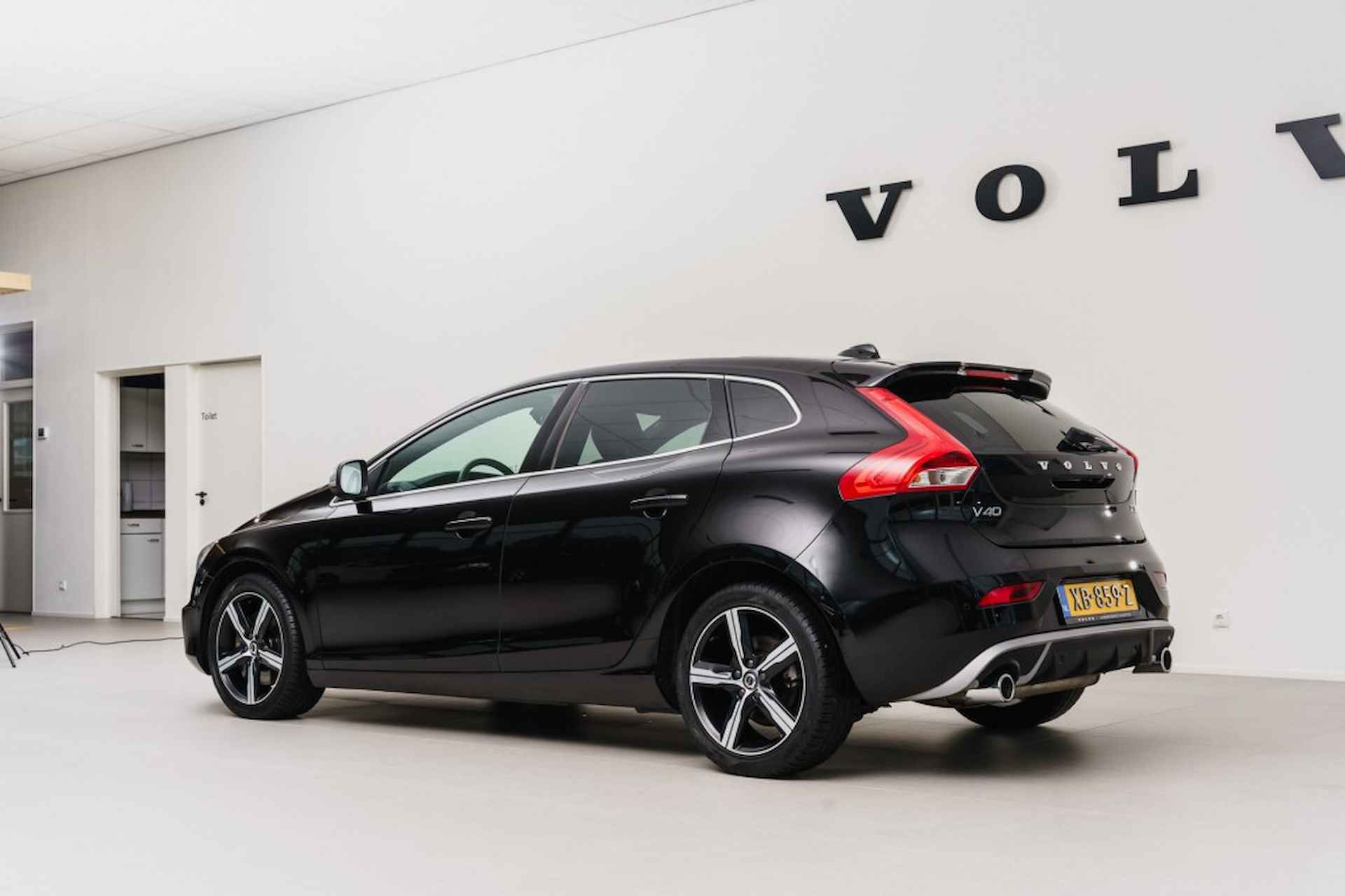 VOLVO V40 T3 Geartronic Polar+ Sport Rdesign - 3/23