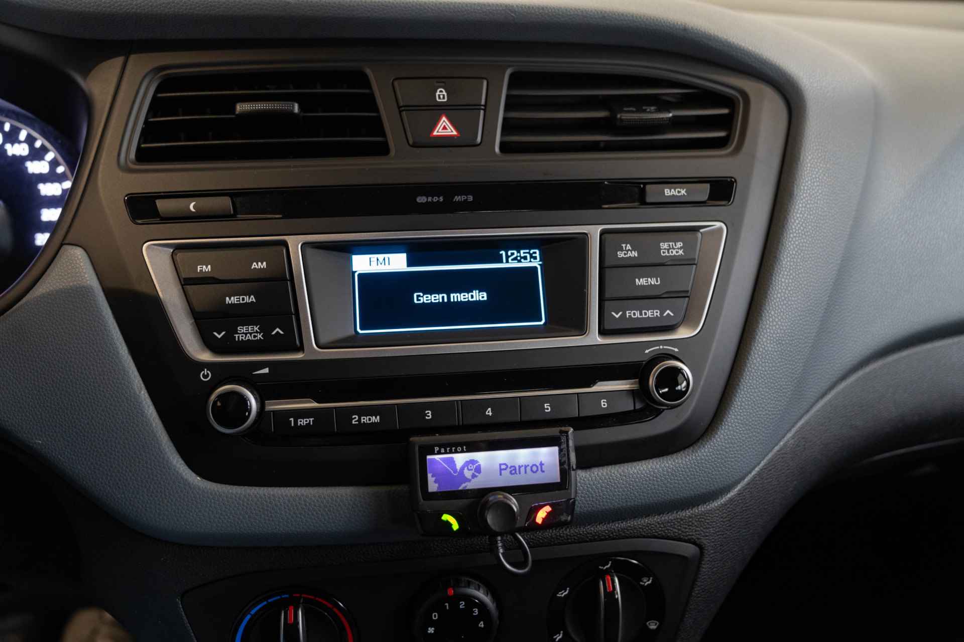 Hyundai i20 1.0 T-GDI i-Drive Cool | Trekhaak | Airco | Bluetooth | 5 deurs | - 22/28