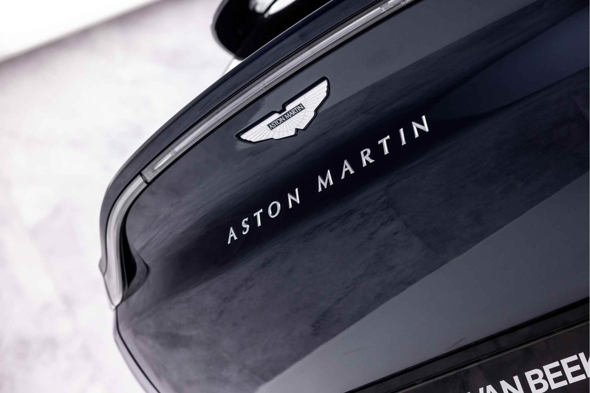 Aston Martin Dbx 4.0 V8 | Indulgence Pack | DB Elegance | Premium Audio | NL Auto - 92/98