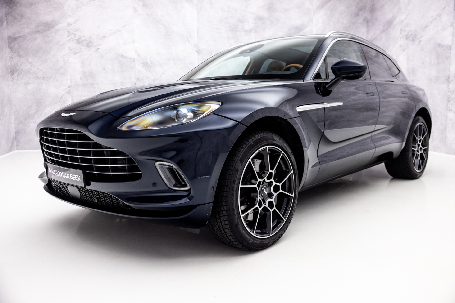 Aston Martin Dbx 4.0 V8 | Indulgence Pack | DB Elegance | Premium Audio | NL Auto