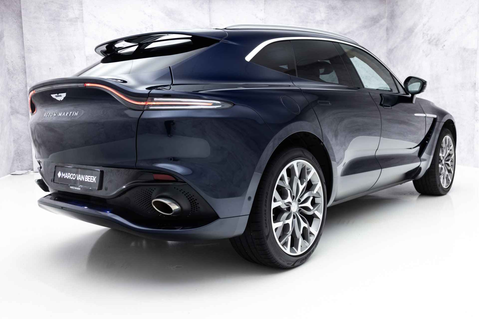 Aston Martin Dbx 4.0 V8 | Indulgence Pack | DB Elegance | Premium Audio | NL Auto - 6/97