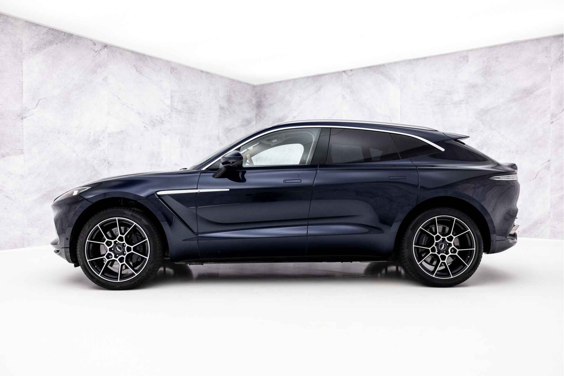 Aston Martin Dbx 4.0 V8 | Indulgence Pack | DB Elegance | Premium Audio | NL Auto - 10/97