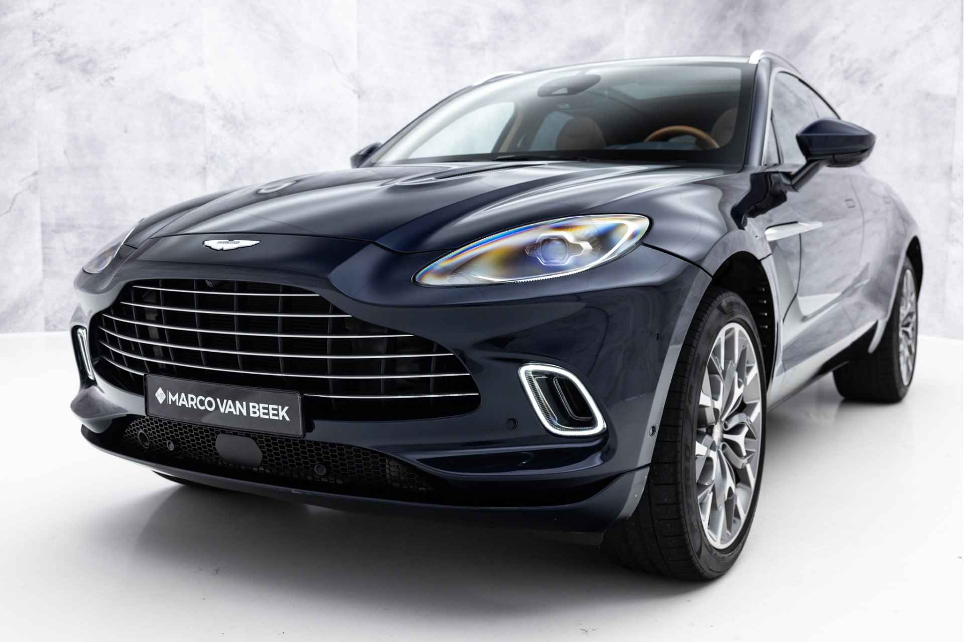 Aston Martin Dbx 4.0 V8 | Indulgence Pack | DB Elegance | Premium Audio | NL Auto - 37/97