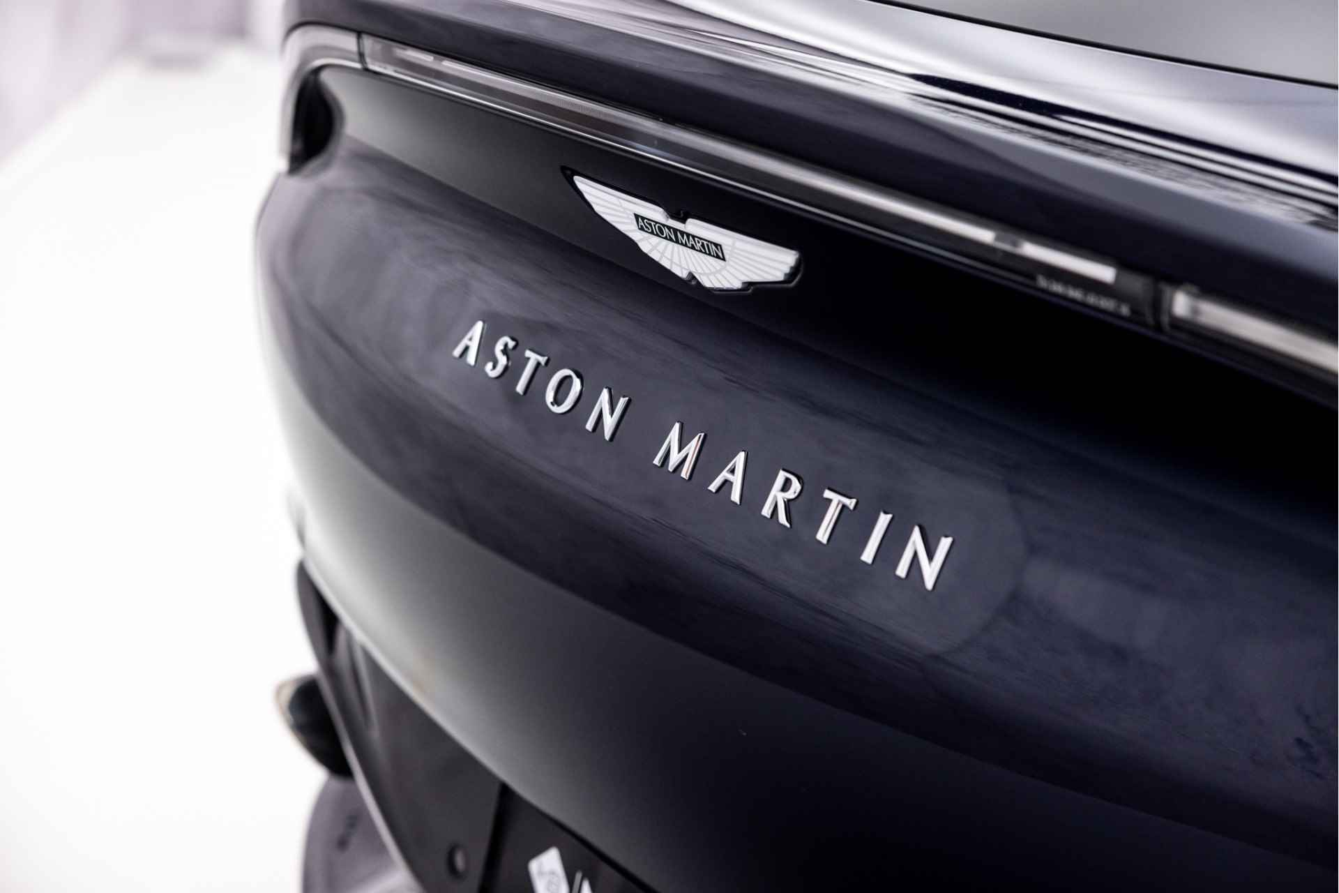 Aston Martin Dbx 4.0 V8 | Indulgence Pack | DB Elegance | Premium Audio | NL Auto - 94/97