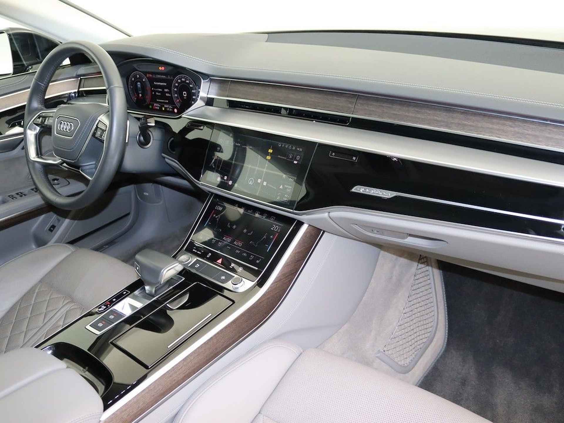 Audi A8 50 TDI quattro 286 PK ACC Panoramadak BenO Trekhaak Massage Stoelkoeling Head-Up - 10/21