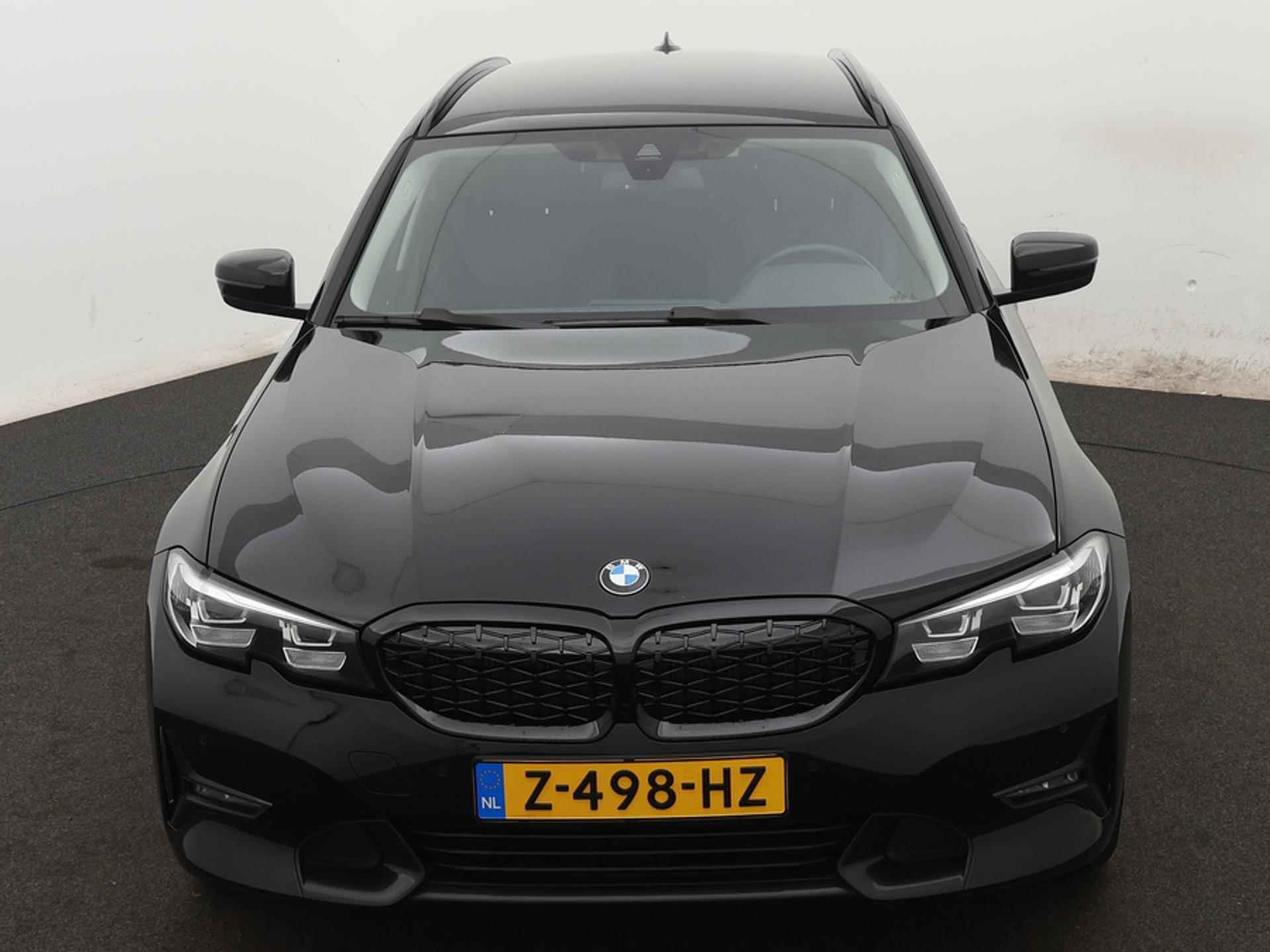 BMW 3-serie Touring 330e 292PK Plug-In Hybrid LIVE-COCKPIT LED CARPLAY - 13/40