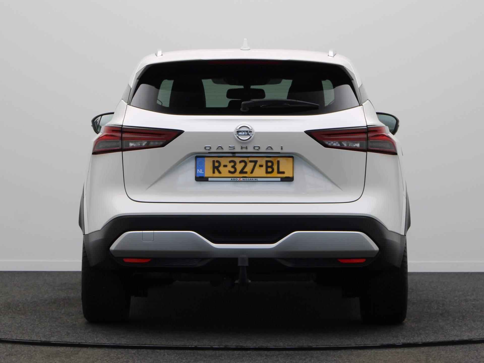 Nissan Qashqai 140pk MHEV Tekna | Trekhaak | 4-Seizoenenbanden | Stuur, Stoel en VoorruitVerwarming | Bestuurdersstoel Elektrisch Verstelbaar | Automatische Kofferklep | Head-Up Display | - 7/57