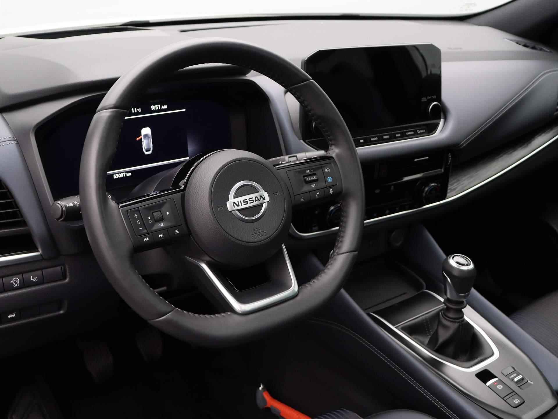 Nissan Qashqai 140pk MHEV Tekna | Trekhaak | 4-Seizoenenbanden | Stuur, Stoel en VoorruitVerwarming | Bestuurdersstoel Elektrisch Verstelbaar | Automatische Kofferklep | Head-Up Display | - 18/57