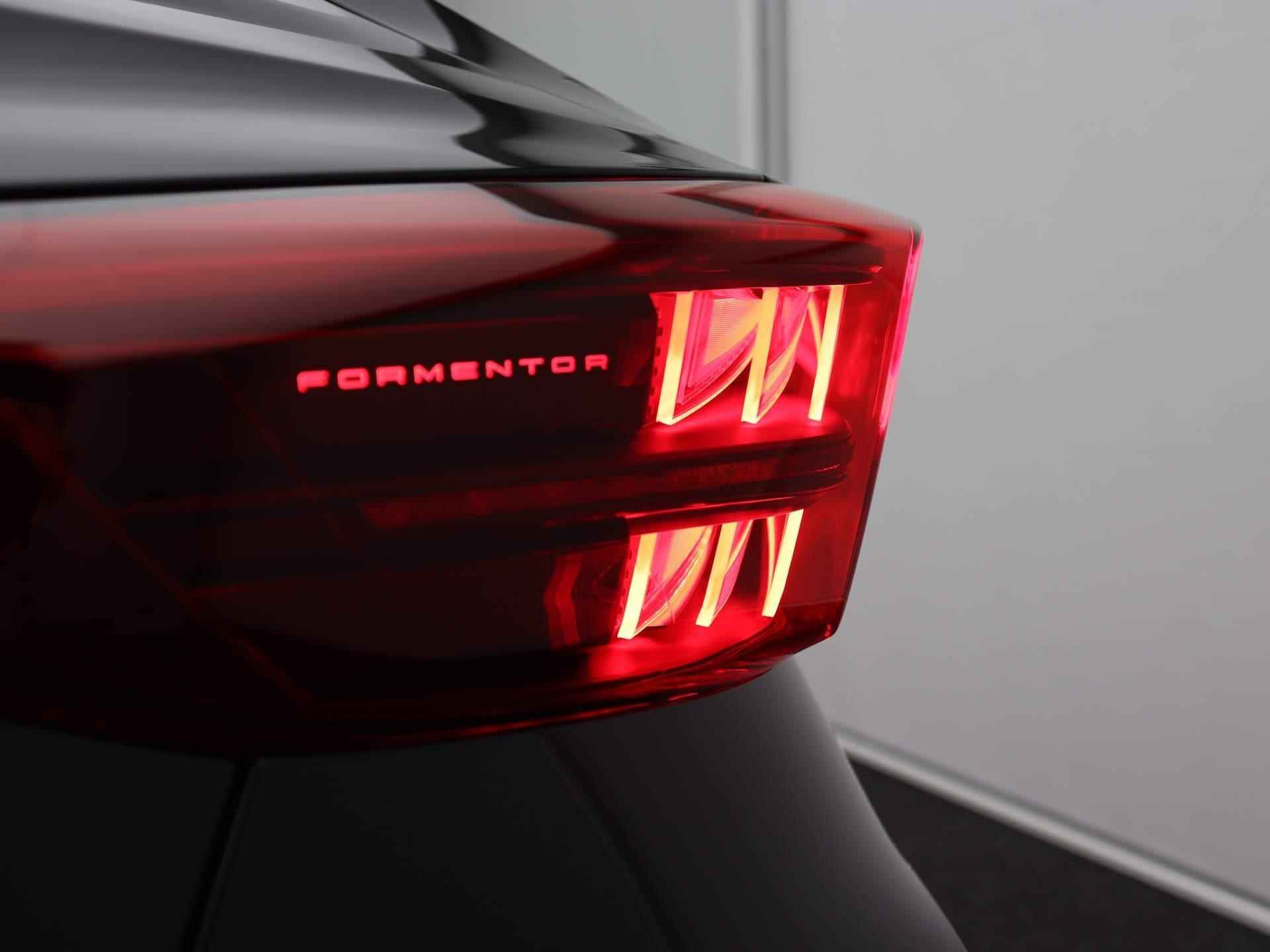 CUPRA Formentor 1.5 TSI e-Hybrid VZ Performance 272 PK DSG Matrix-led, panoramadak, side assist, adaptive cruise control, trekhaak - 58/61