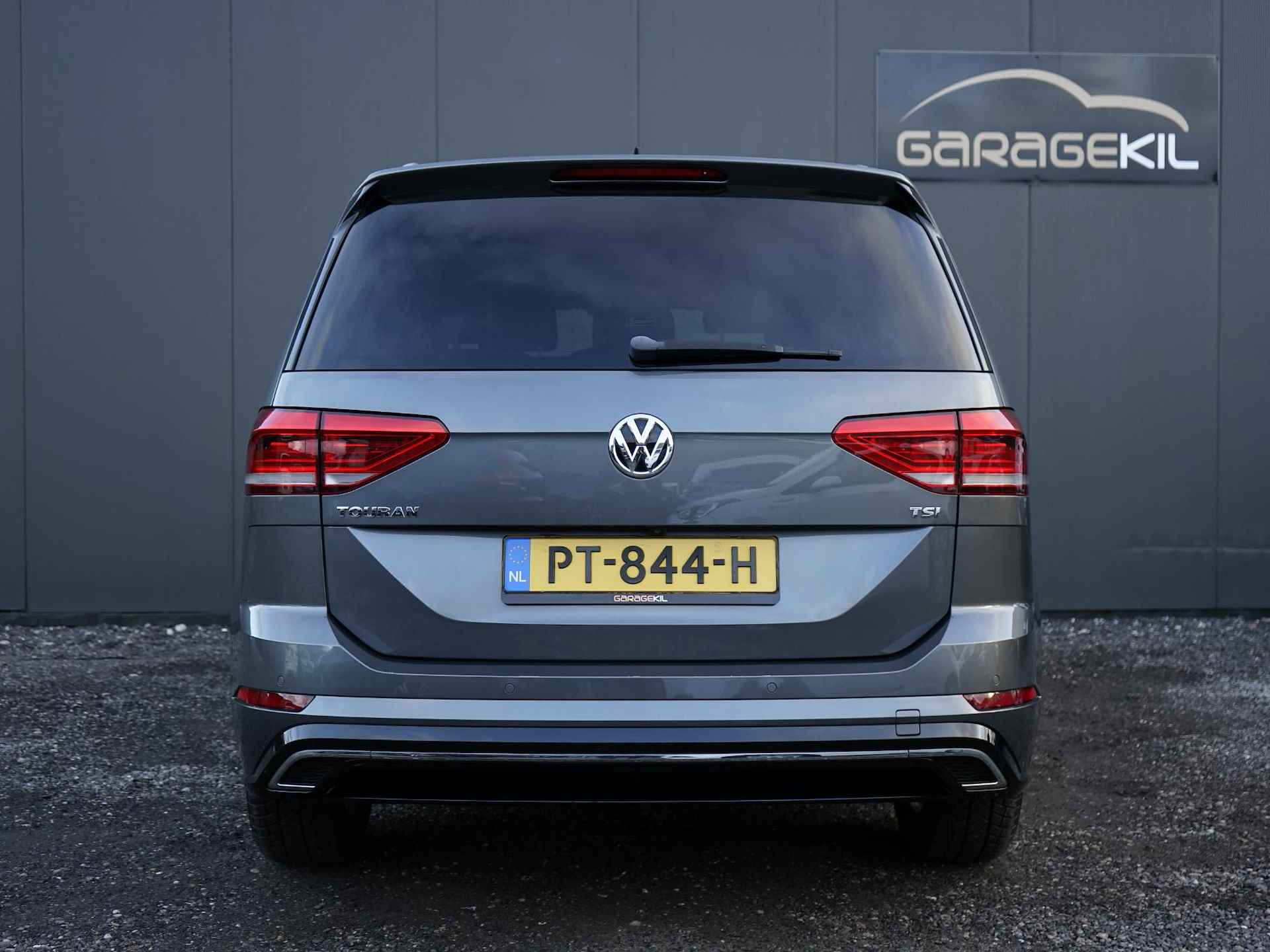 Volkswagen Touran 1.2 TSI Highline Business R R-Line / BTW / Full Map Nav / Carplay / 1ste eigenaar / Adaptive Cruise / Privacy glass / Keyless - 9/31