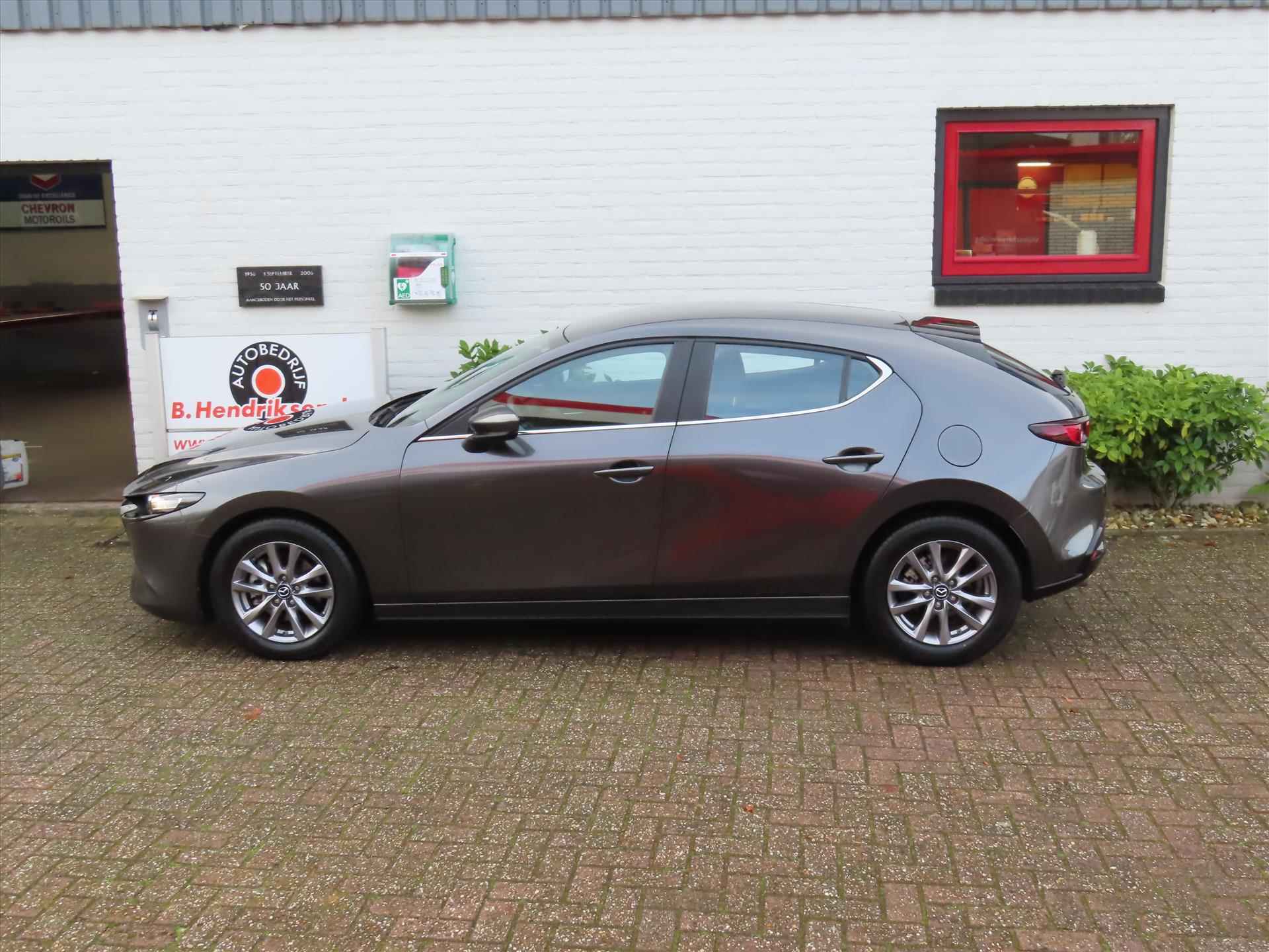 Mazda 3 Hatchback Skyactiv-X 180pk Comfort/ Bose sound/ DAB/ Apple Carplay/ Navigatie/ Lederen bekleding/ Keyless entry/ Camera achter/ 1 Eigenaar/ Origineel NL/ NAP - 5/44