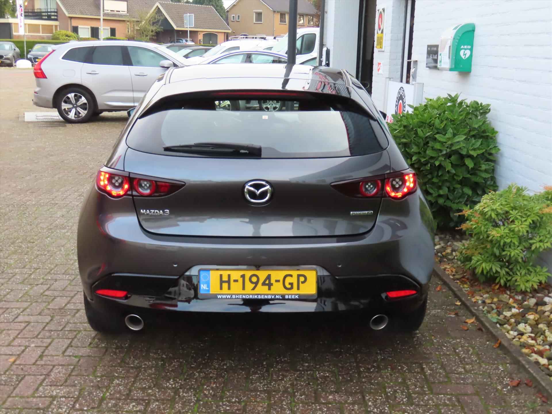 Mazda 3 Hatchback Skyactiv-X 180pk Comfort/ Bose sound/ DAB/ Apple Carplay/ Navigatie/ Lederen bekleding/ Keyless entry/ Camera achter/ 1 Eigenaar/ Origineel NL/ NAP - 7/44