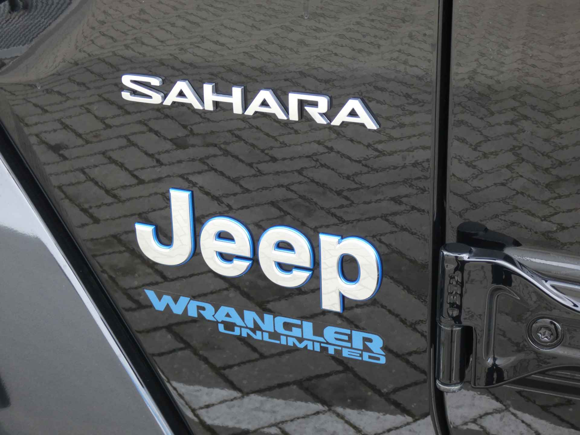 Jeep Wrangler Unlimited 4xe 380PK Sahara ! LEDERENBEKLEDING & STOELVERWARMING & Compleet uitgevoerd ! - 14/40
