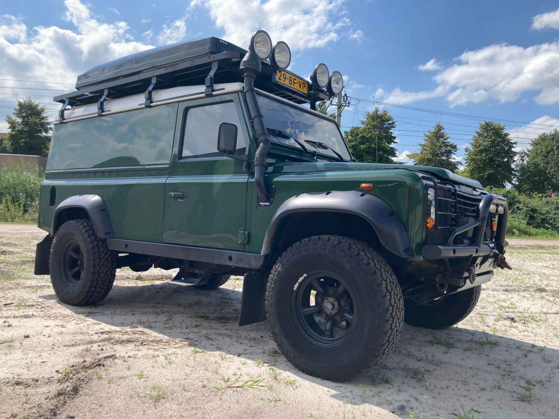 Land Rover Defender 2.5 TD5 110" Hard Top | Daktent Femkes | Lier | - 24/32