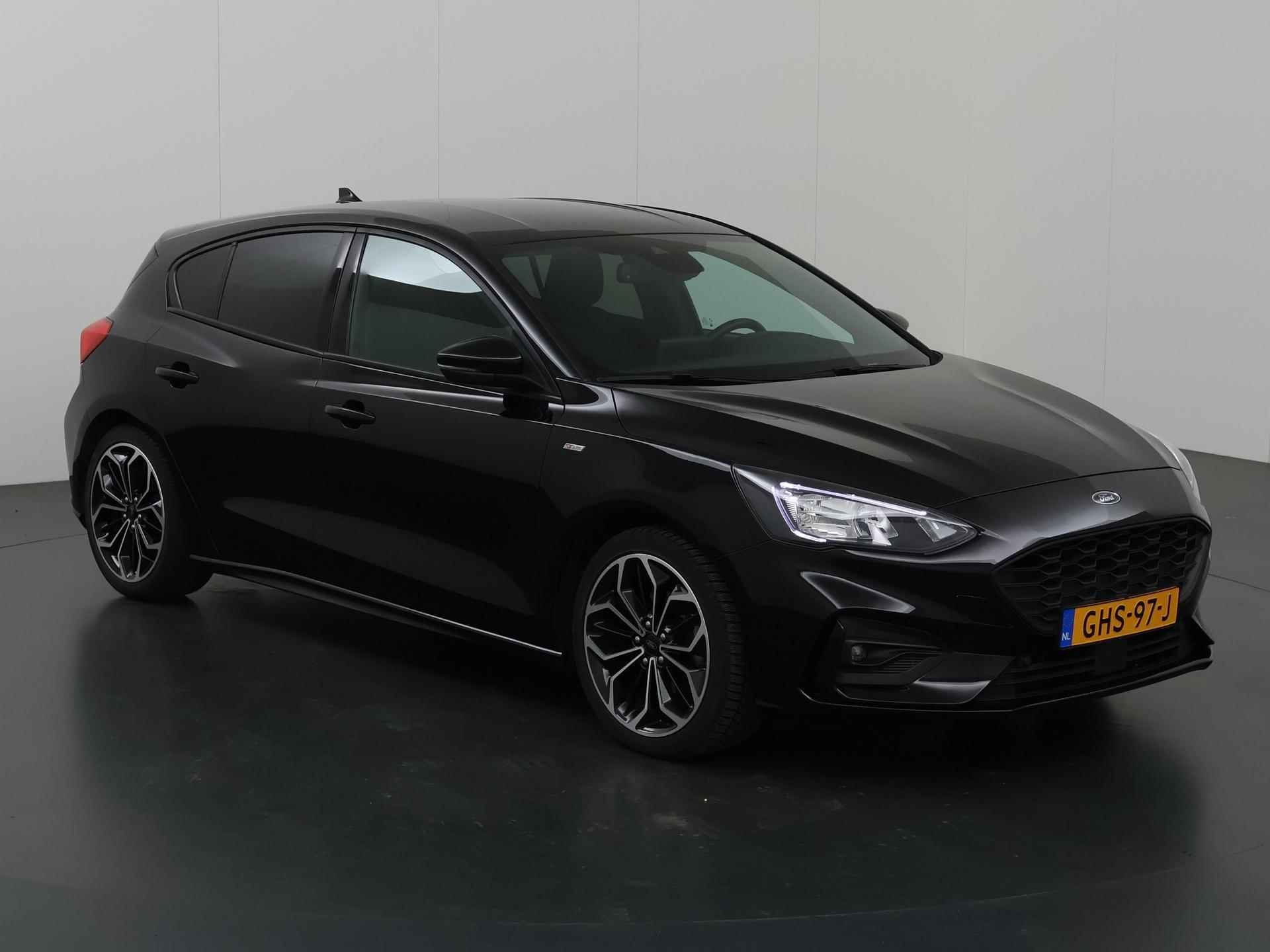 Ford Focus 1.0 EcoBoost ST Line Business | Parkeercamera | Winterpack | Climate Control | 18” Lichtmetalen Velgen | - 24/42