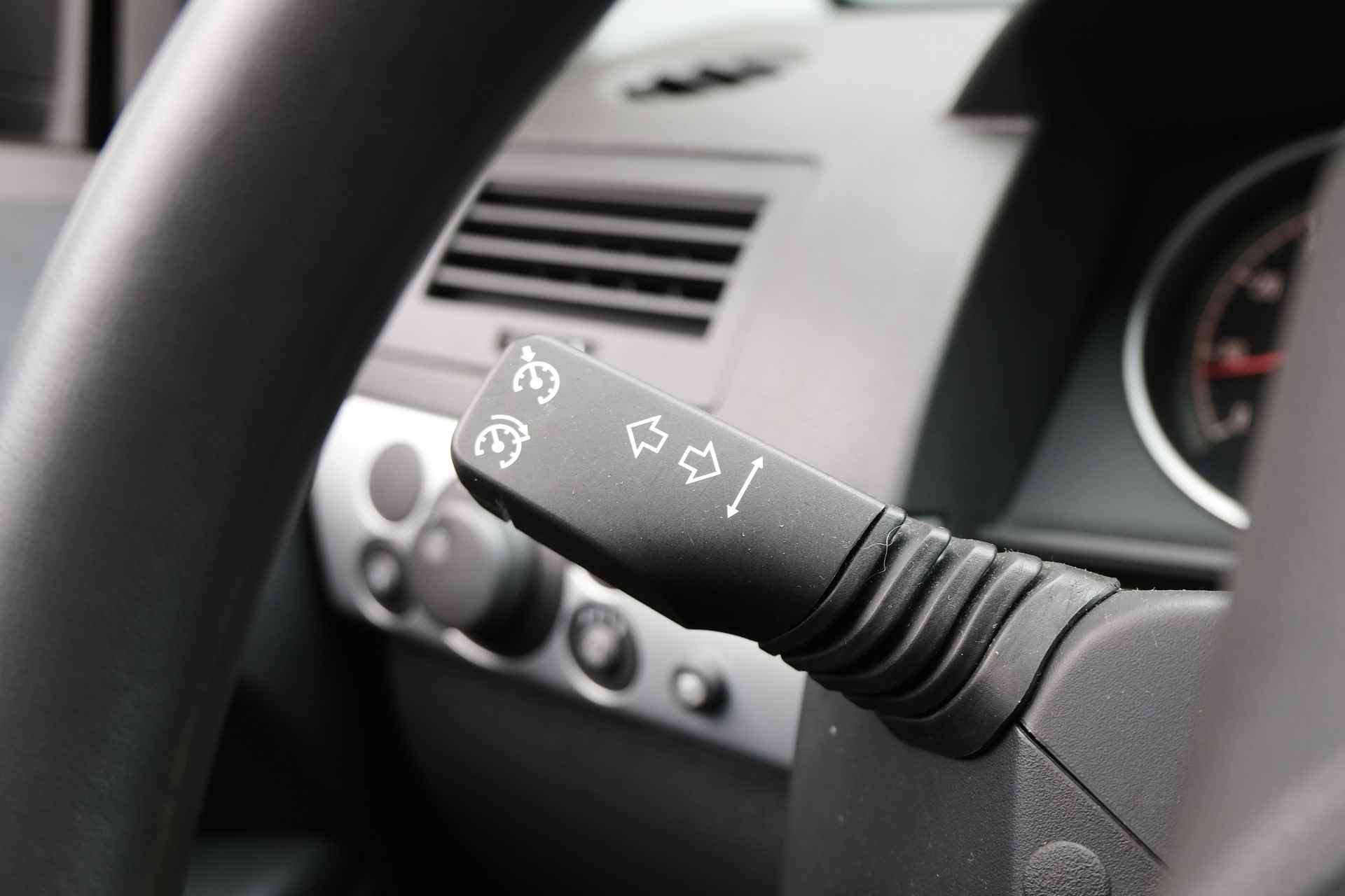Opel Astra GTC 1.8 Edition Automaat / Bj. 2009 / 141 Pk / | Airco | Cruise control | Radio/CD | El. ramen | El. spiegels | Multifunc. Stuurwiel | - 28/29