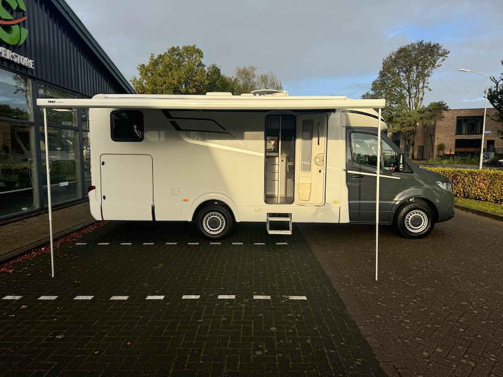 Hymer Tramp S 685 Mercedes 177PK automaat! - 8/25