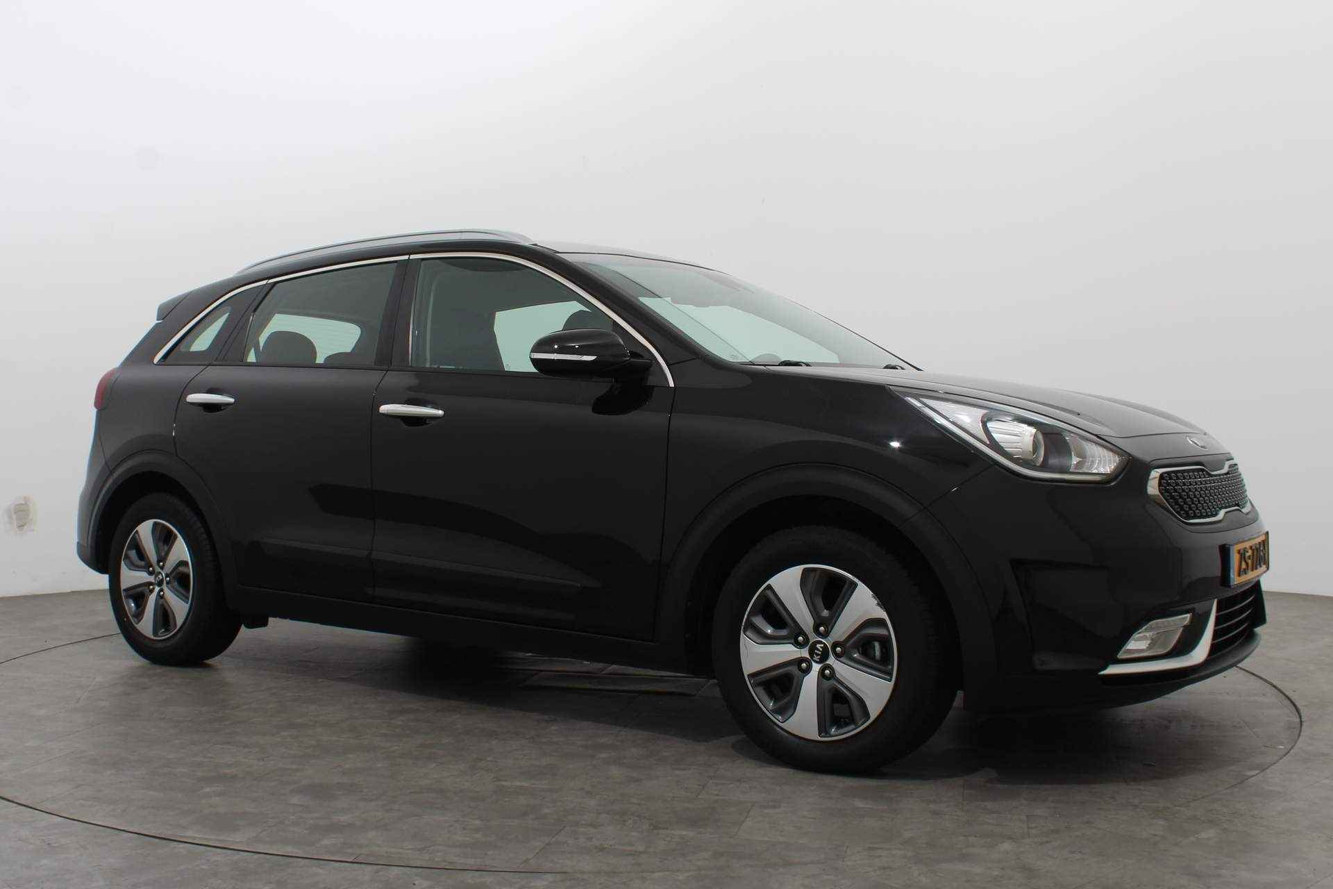 Kia Niro 1.6 GDi HYBRID DYNAMICLINE DCT6 | Navi | Carplay | Camera - 24/37