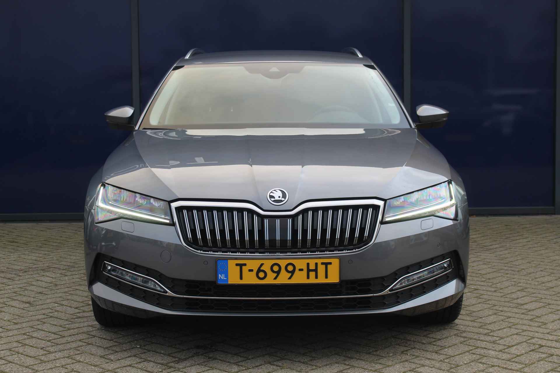 Skoda Superb Combi 1.5 TSI ACT Business Edition Plus| Memory St. | ACC | Camera | Trekhaak | LED | PDC V&A | Virtual Cockpit | Stoelverw. | 17" LMV | - 37/39