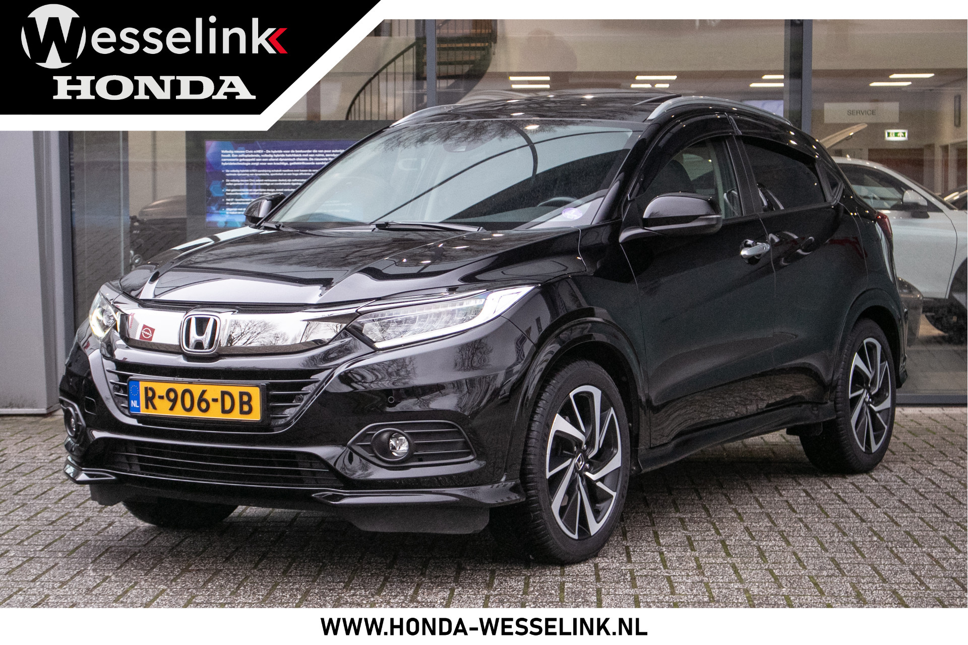 Honda HR-V 1.5 i-VTEC Executive Automaat -All in rijklaarprijs | Navi | Trekhaak | 12 mnd Bovag gar. | Schuif/kanteldak