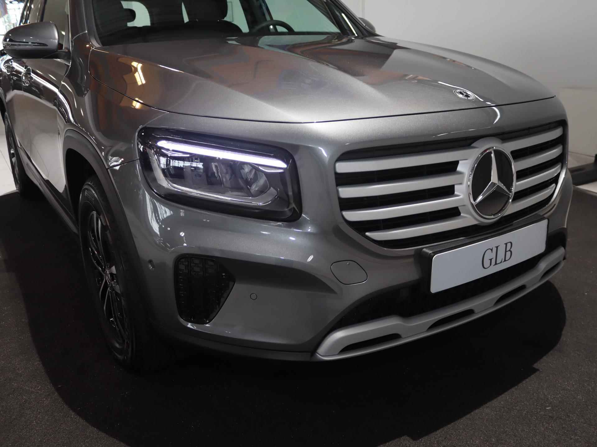 Mercedes-Benz GLB 200 Star Edition Trekhaak el uitklapbaar | Digitaal instrumentenpaneel | Dode hoek detectie - 8/25