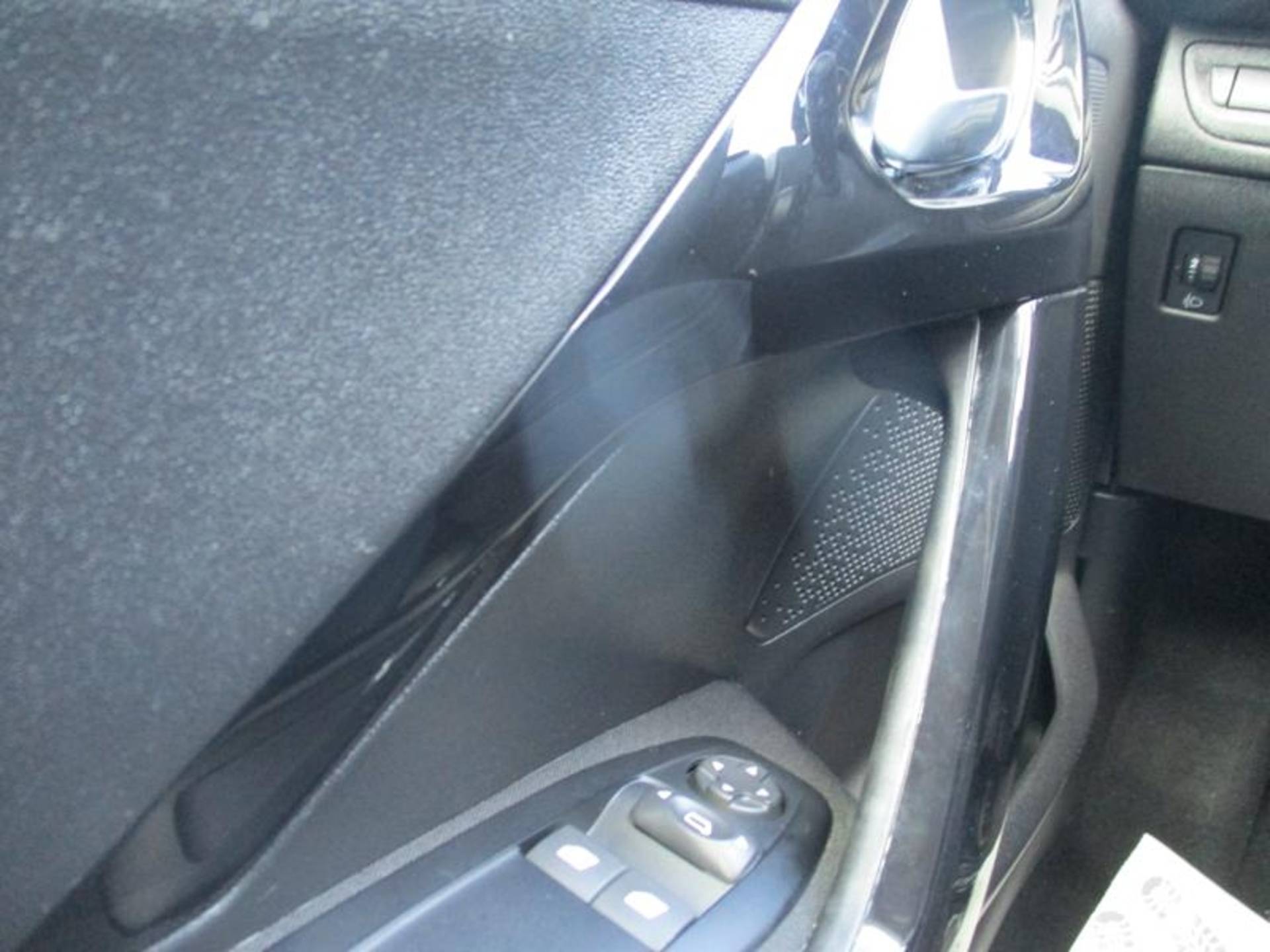 Peugeot 208 1.5 BlueHDi Active, Airco, App Connect, Cruise control, Elektrische ramen en spiegels , Licht metalen velgen, Inclusief BOVAG garantie - 21/25