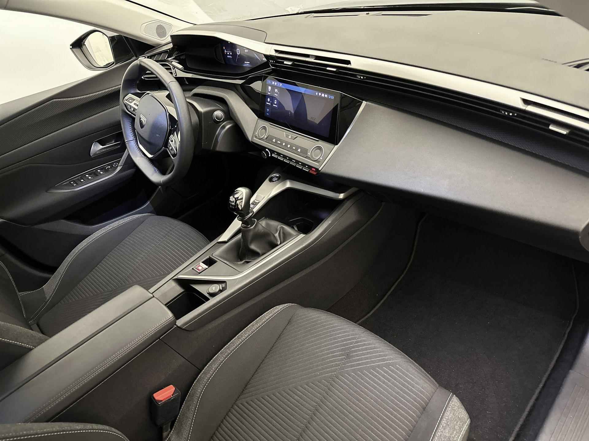 Peugeot 308 Active Pack Business 110 pk | Navigatie via Apple Carplay/Android Auto | Parkeersensoren Achter | Comfortstoelen | Keyless Start | LED Koplampen | Head-up Display | Volledig Digitaal Instrumentenpaneel | Climate Control | Cruise Control | - 14/34