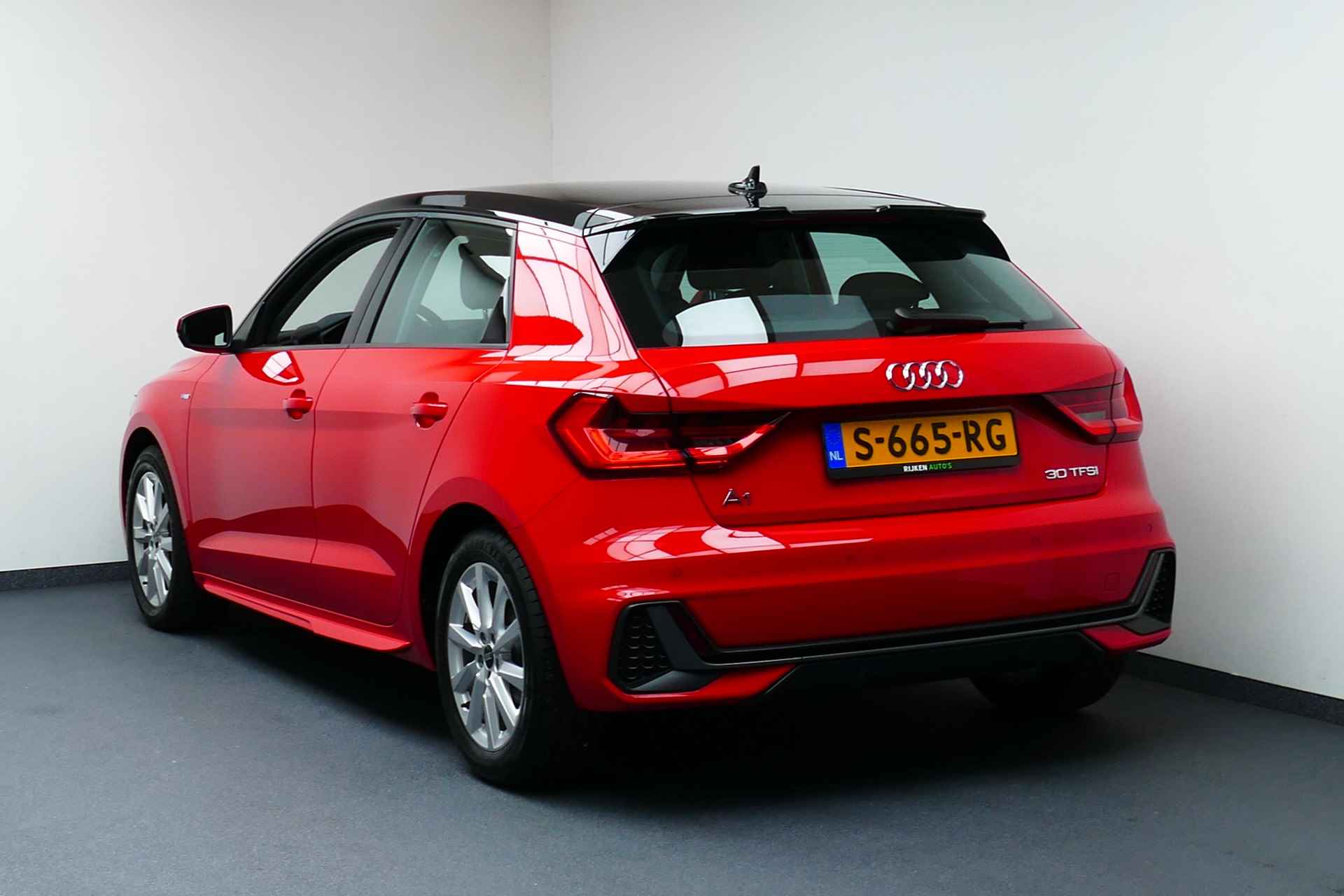 Audi A1 Sportback 30 TFSI S edition. Zwart Dak, Virt Cockpit, Navi, Clima, Stoelverw - 6/39