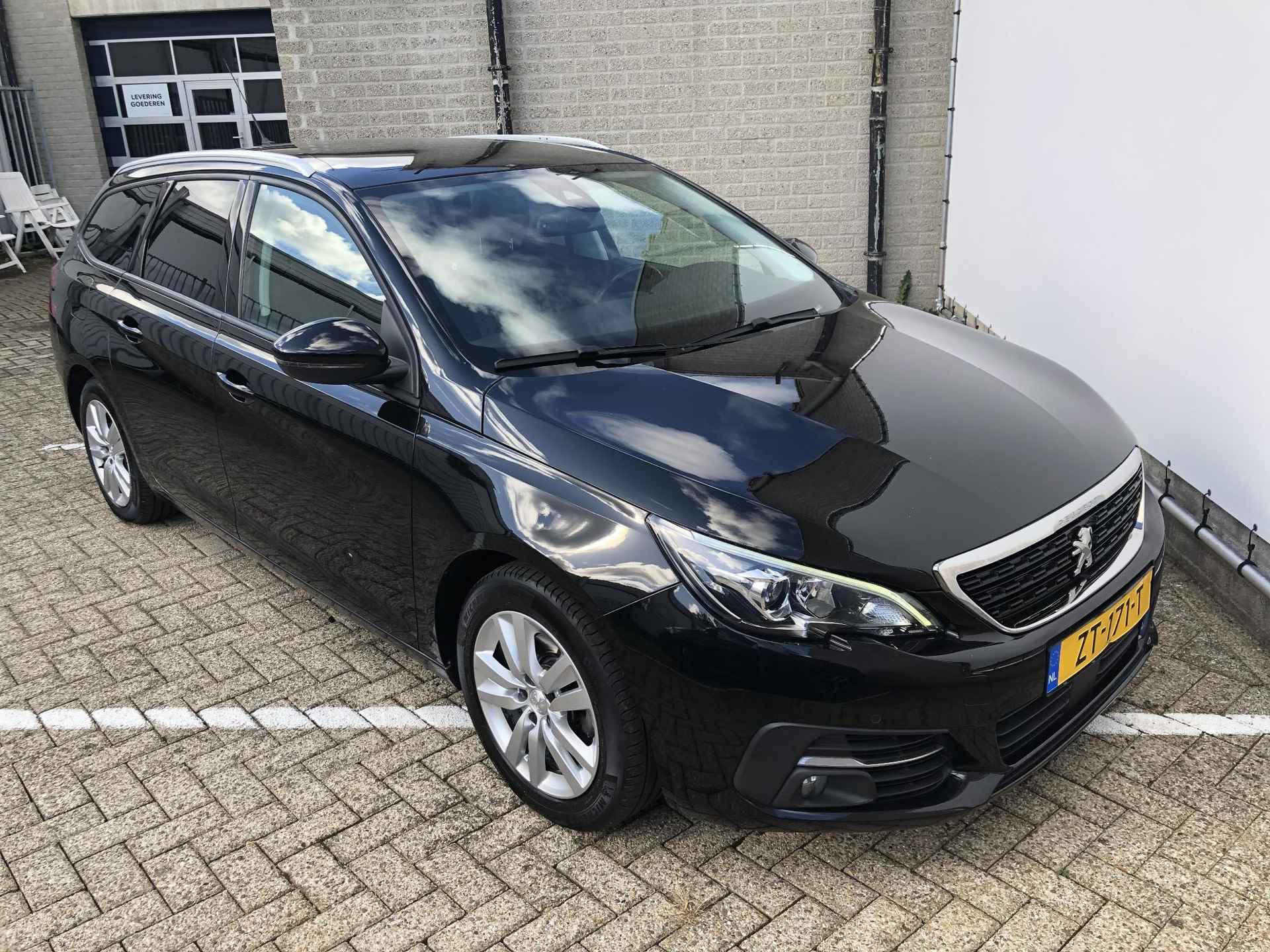 Peugeot 308 SW 1.2 PureTech Blue Lease Executive | Leder | Stoelverwarming | Panoramadak | Camera | Navigatie - 7/25