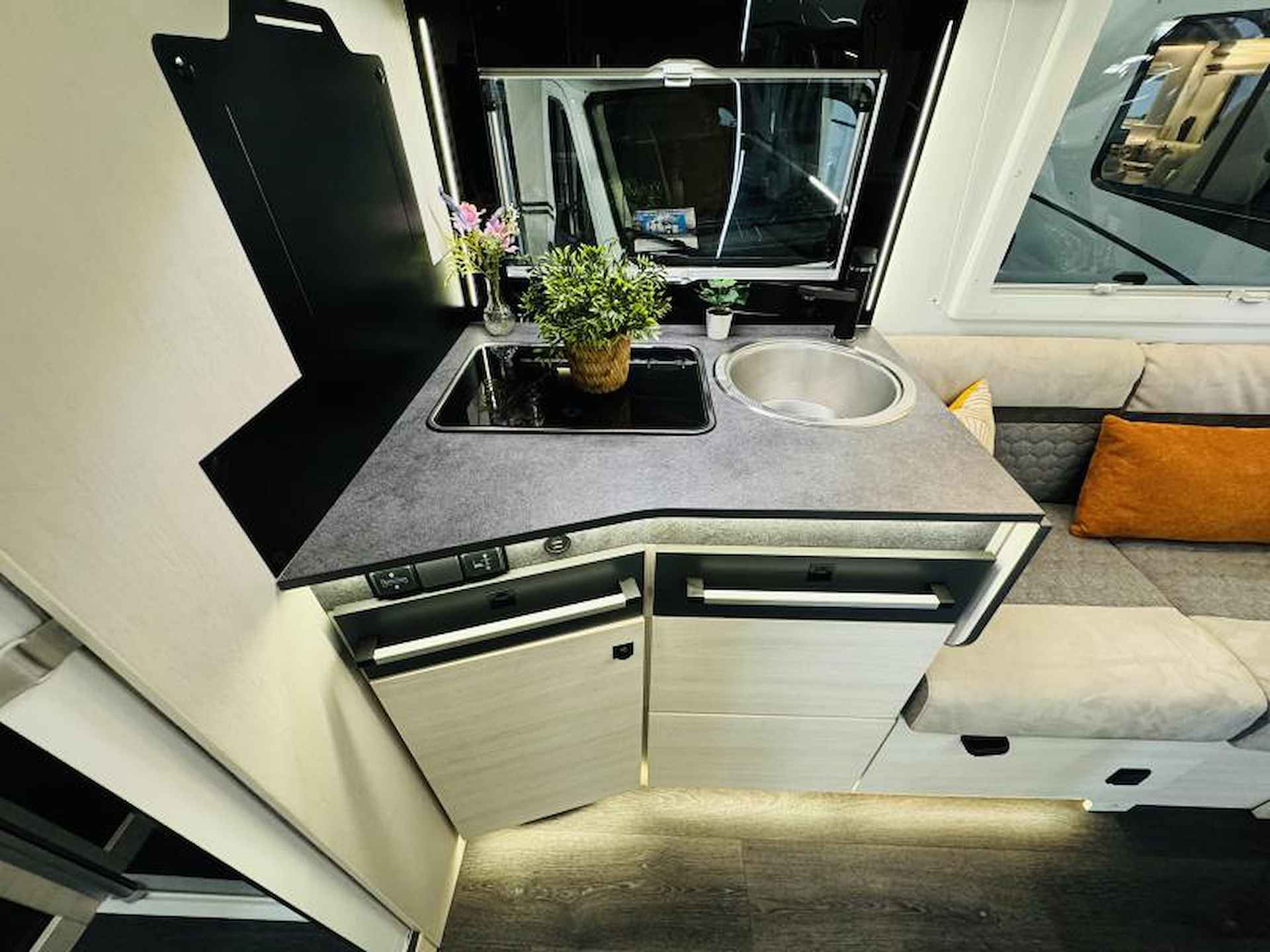 Chausson Titanium Premium 650 EINDEJAARSSHOW KORTING - 16/25