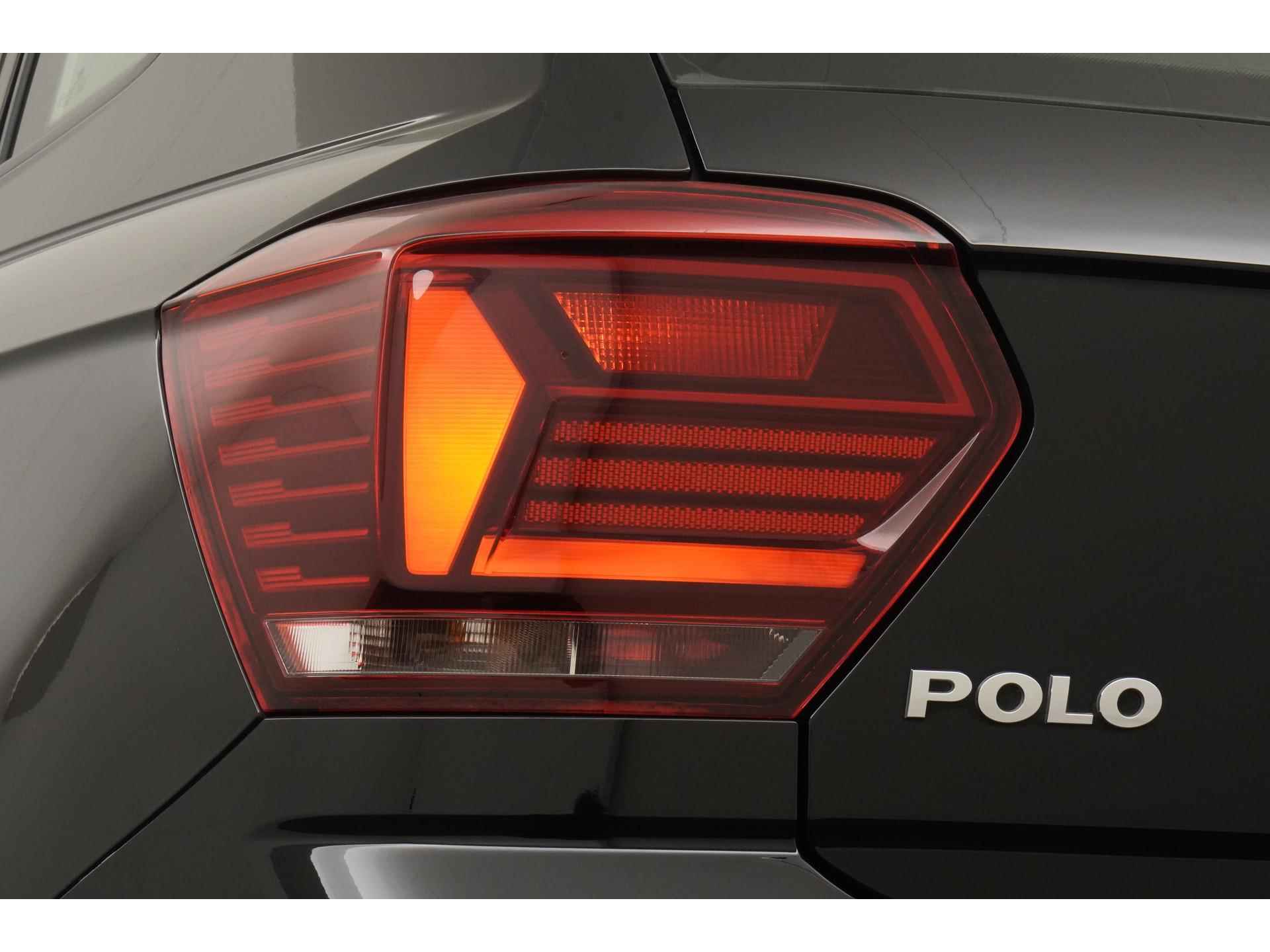 Volkswagen Polo 1.0 Comfortline | Schuifdak | Trekhaak | Zondag Open! - 23/38