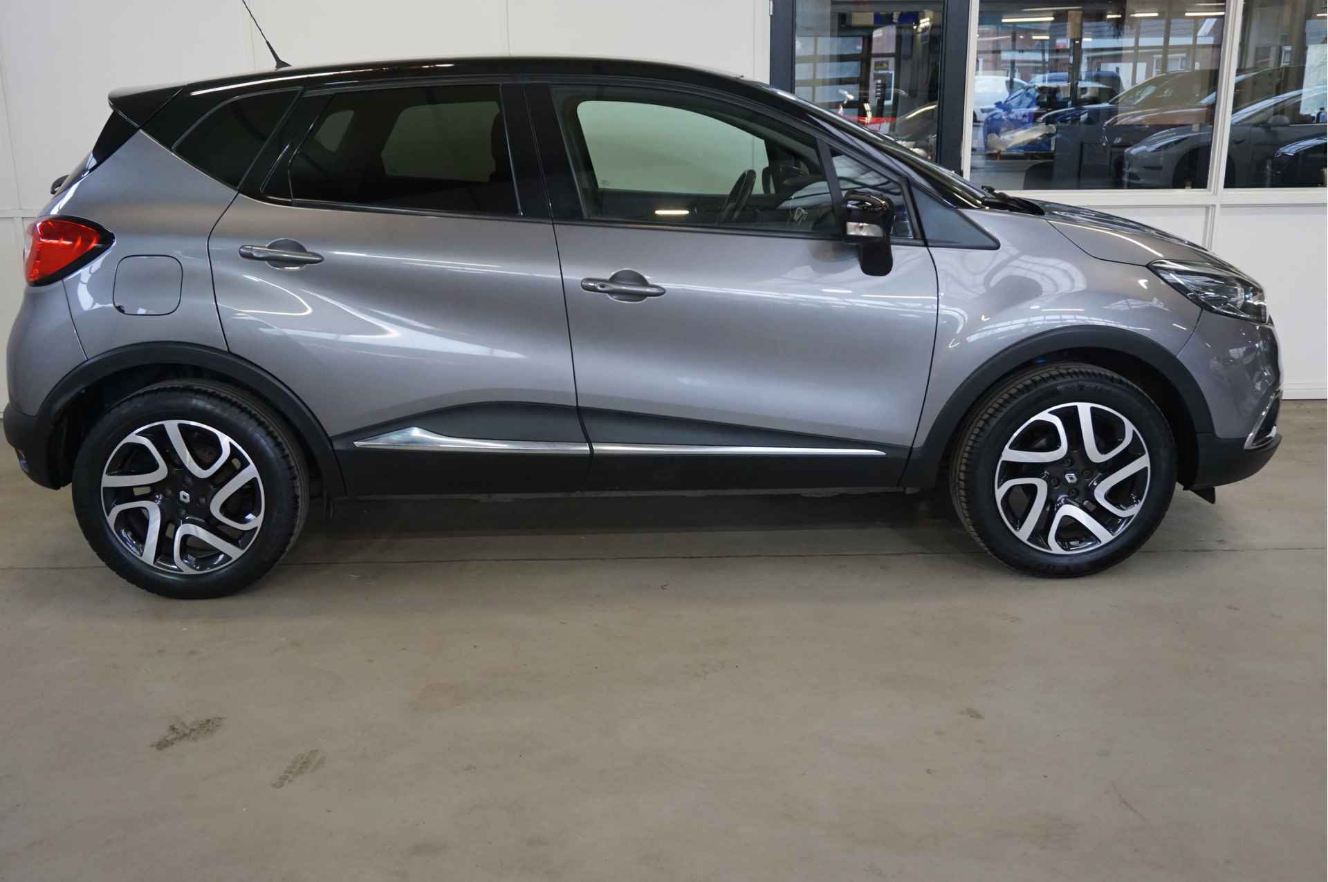 Renault Captur 0.9 TCe Xmod Navi Trekhaak Leder + EXP - 36/42