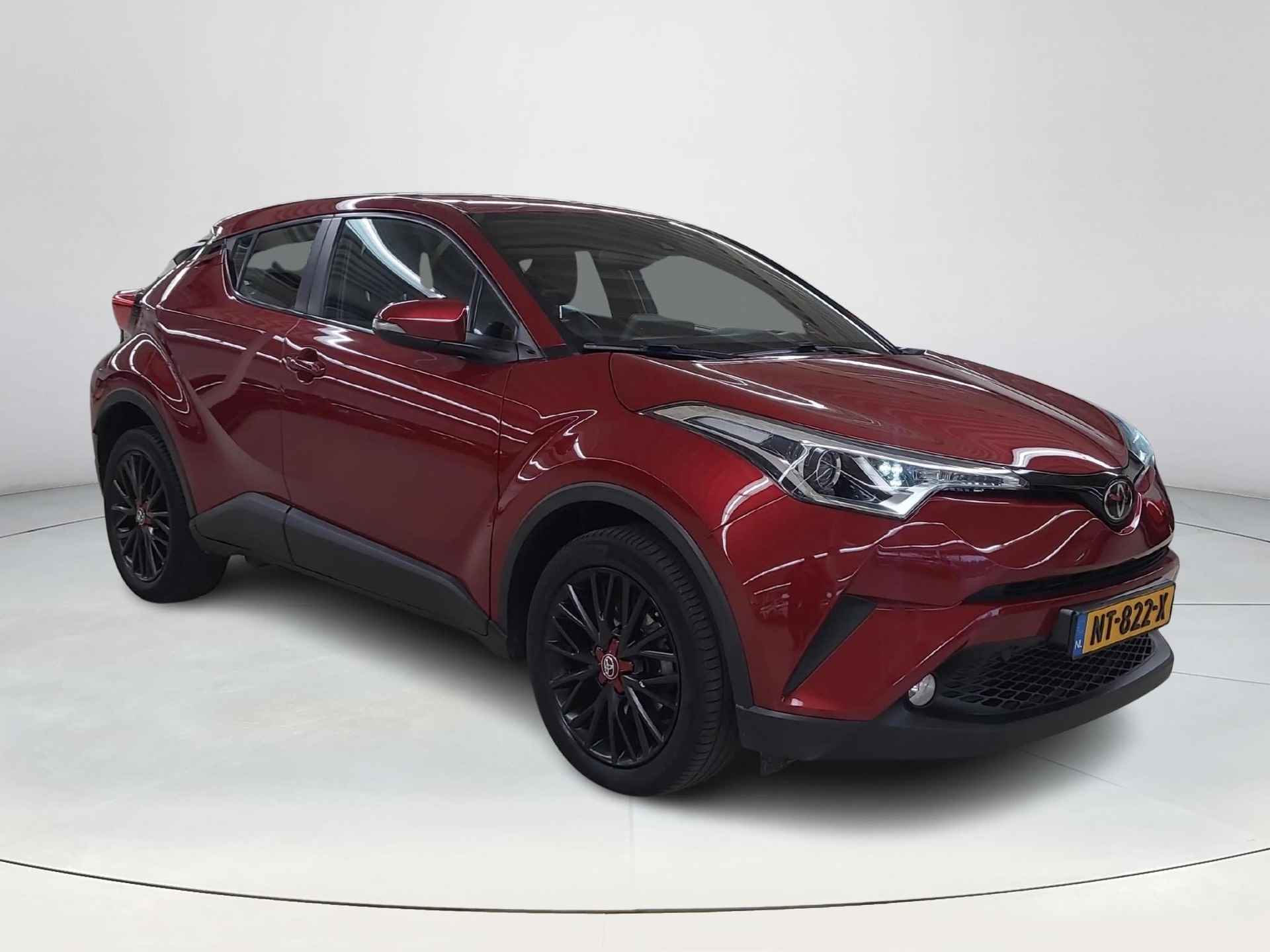 Toyota C-HR 1.2 Turbo Dynamic - 8/33