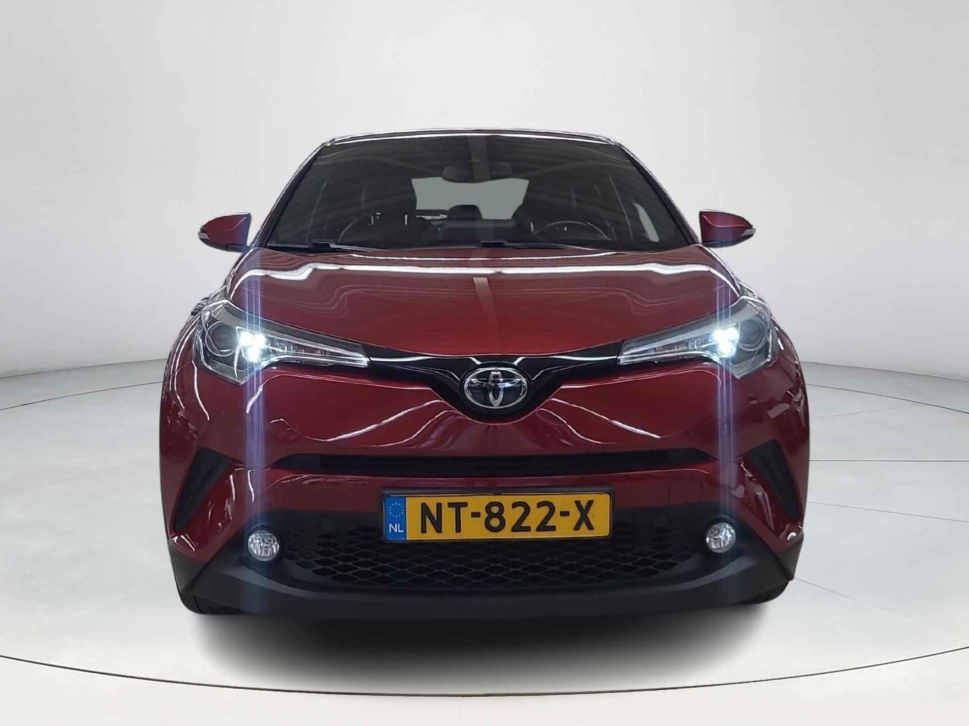 Toyota C-HR 1.2 Turbo Dynamic - 9/33