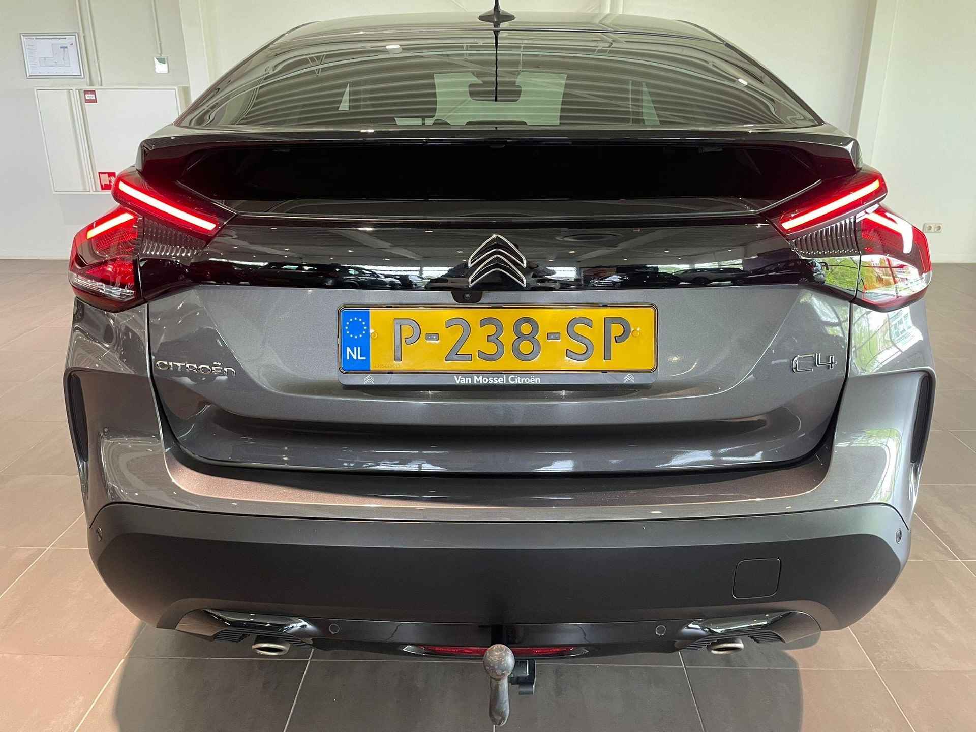 Citroen C4 1.2 Puretech Shine | Camera | Leder | Massagestoel | Trekhaak | Zeer compleet! - 8/34