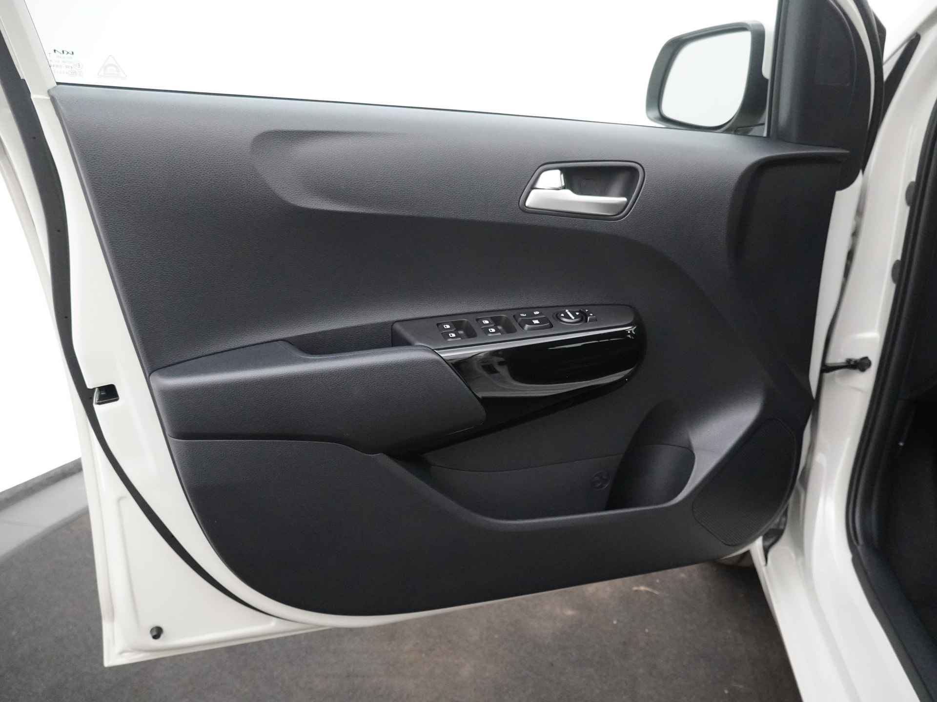 Kia Picanto 1.0 DPi DynamicLine - Direct leverbaar! - Cruise Control - Airco - Achteruitrijcamera - Apple CarPlay/Android Auto - Fabrieksgarantie tot 2031 - 17/49