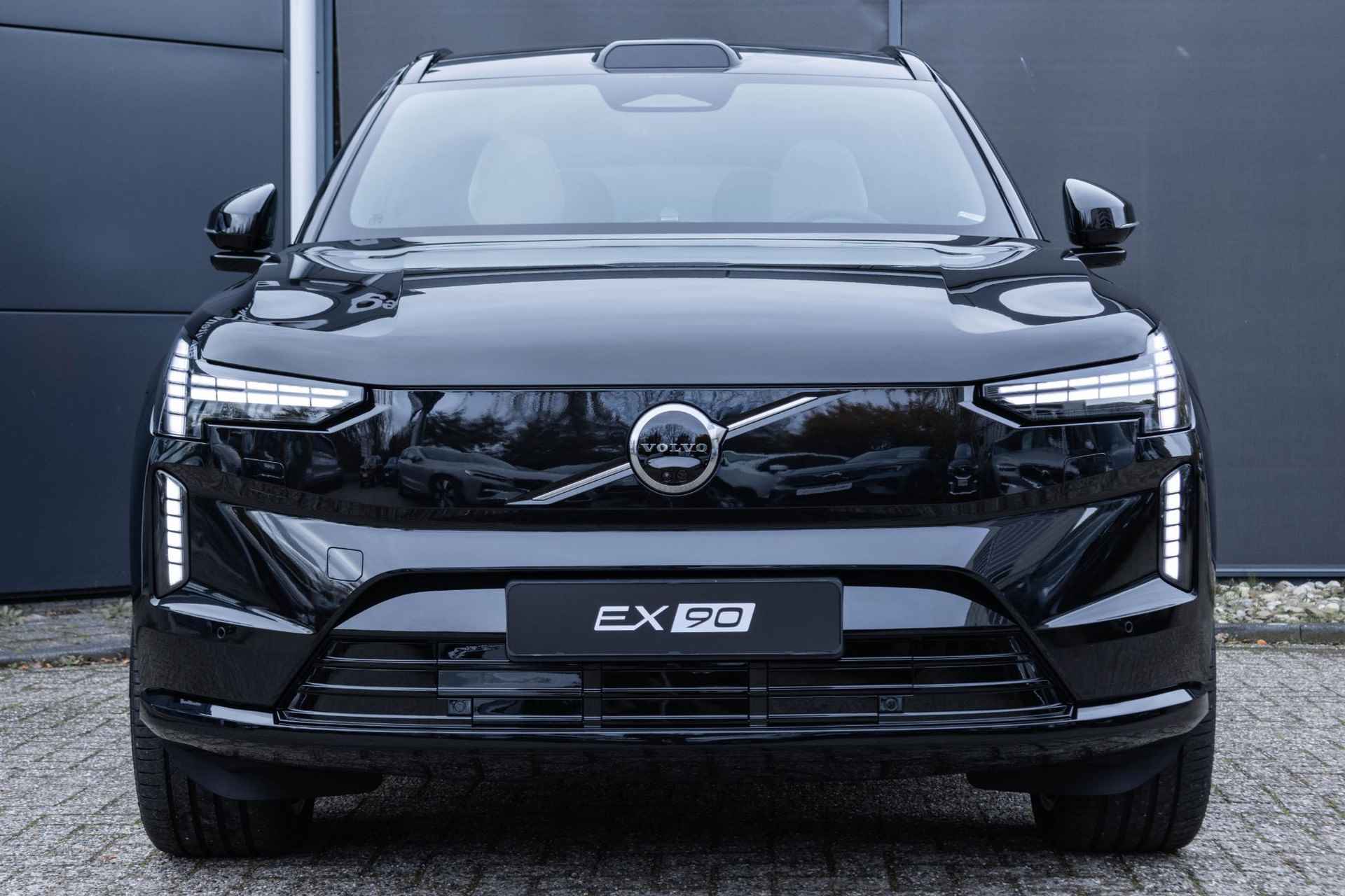 Volvo EX90 Twin Motor Performance Plus 7p. 111 kWh Bowers & Wilkins Audio | 22 Inch LMV | Luchtvering | Panorama Dak | 360 Camera | Google Maps Navigatie | Elect. verst. voorstoelen - 7/51