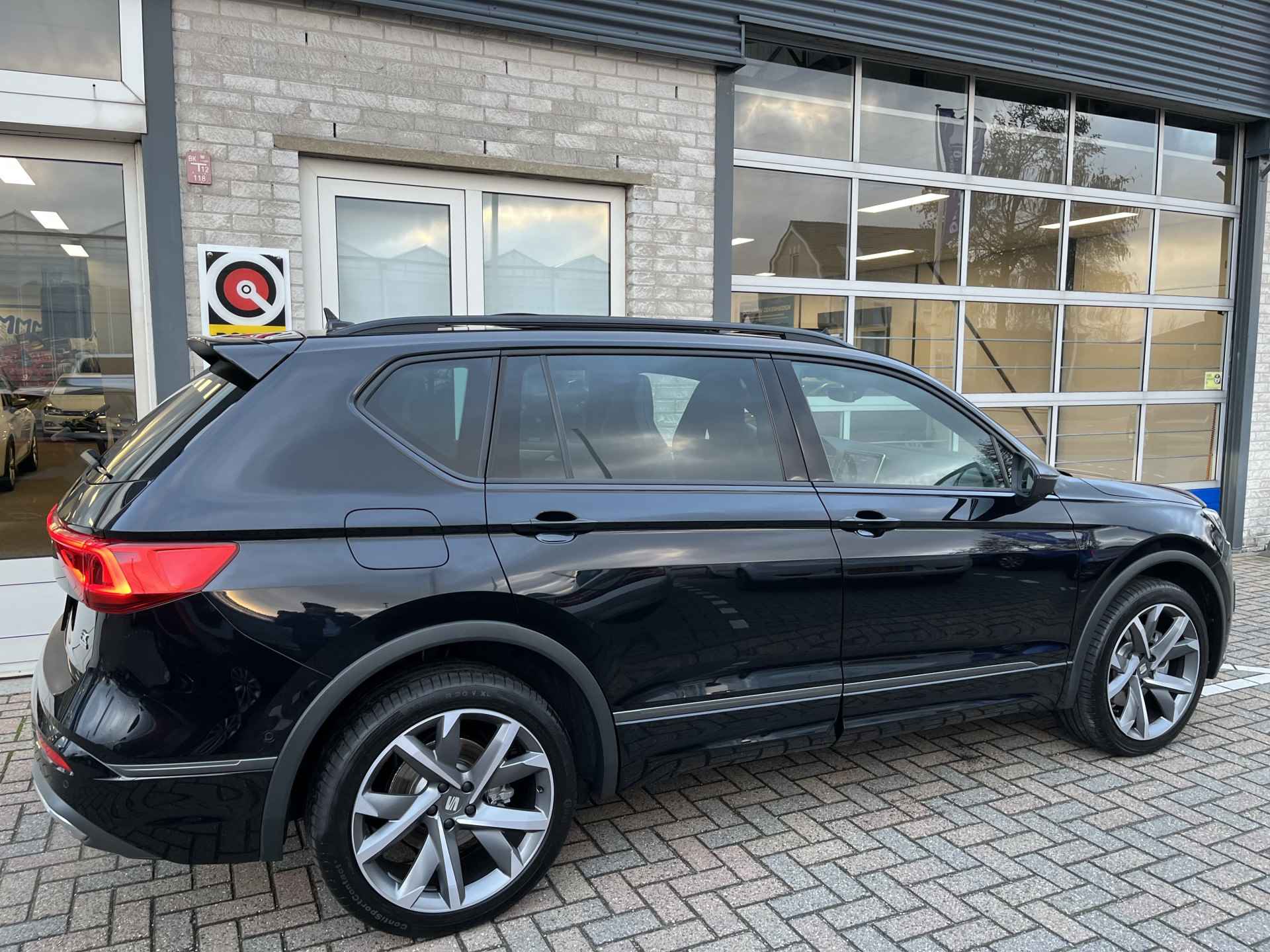 SEAT Tarraco 1.4 TSI e-Hybrid PHEV FR Business / AUTOMAAT/ GARANTIE TM 4-2026/ 9.500 KM/ PANO/ CAMERA/ PARK. SENSOREN/ DODE HOEK/ MATRIX/ MEMORY SEATS/ STOELVERWARM. V&A/ STUURVERWARM./ KEYLESS/ ADAPT. CRUISE/ APP CONNECT/ NAVI/ - 54/59