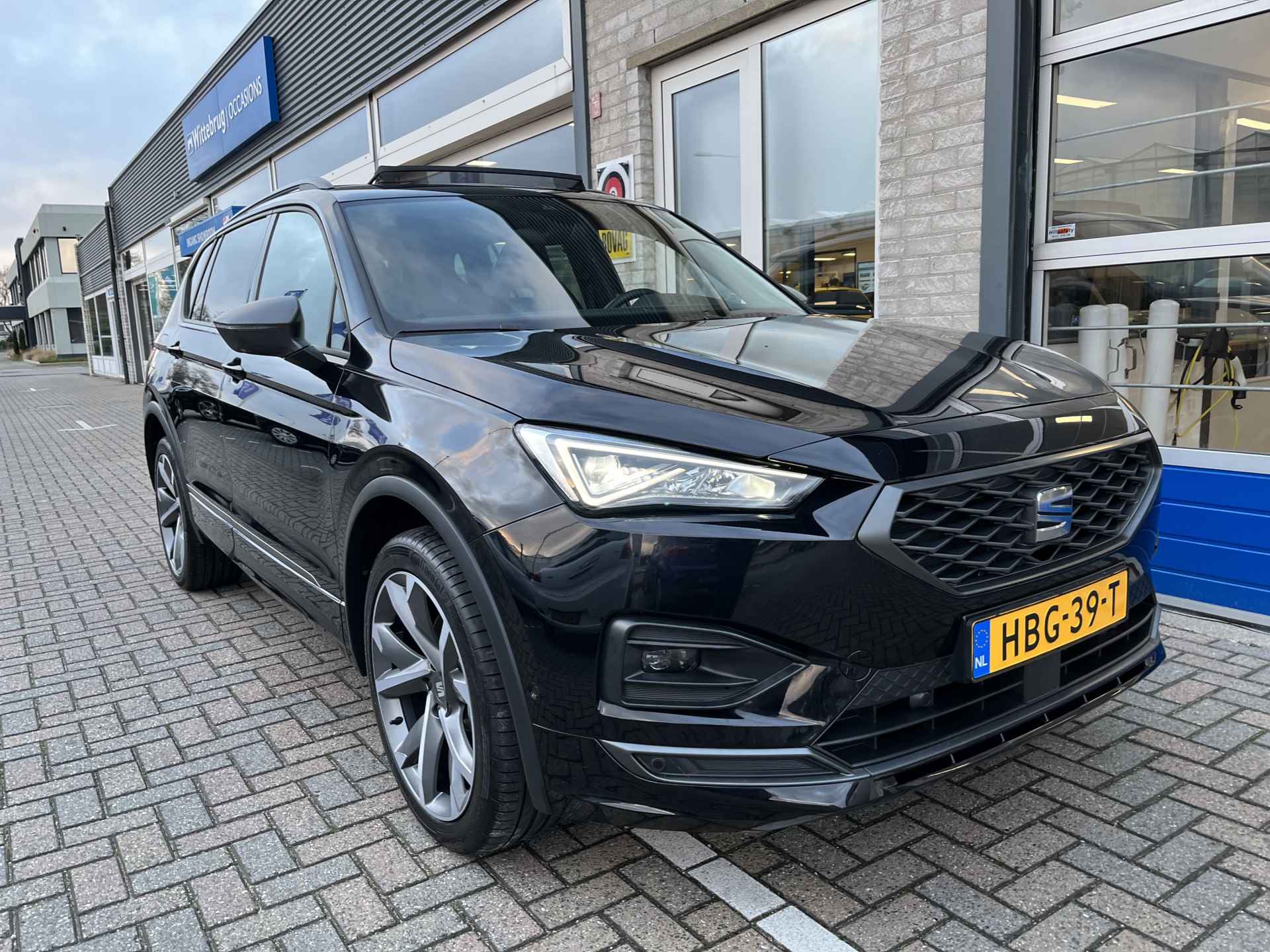 SEAT Tarraco 1.4 TSI e-Hybrid PHEV FR Business / AUTOMAAT/ GARANTIE TM 4-2026/ 9.500 KM/ PANO/ CAMERA/ PARK. SENSOREN/ DODE HOEK/ MATRIX/ MEMORY SEATS/ STOELVERWARM. V&A/ STUURVERWARM./ KEYLESS/ ADAPT. CRUISE/ APP CONNECT/ NAVI/ - 55/59