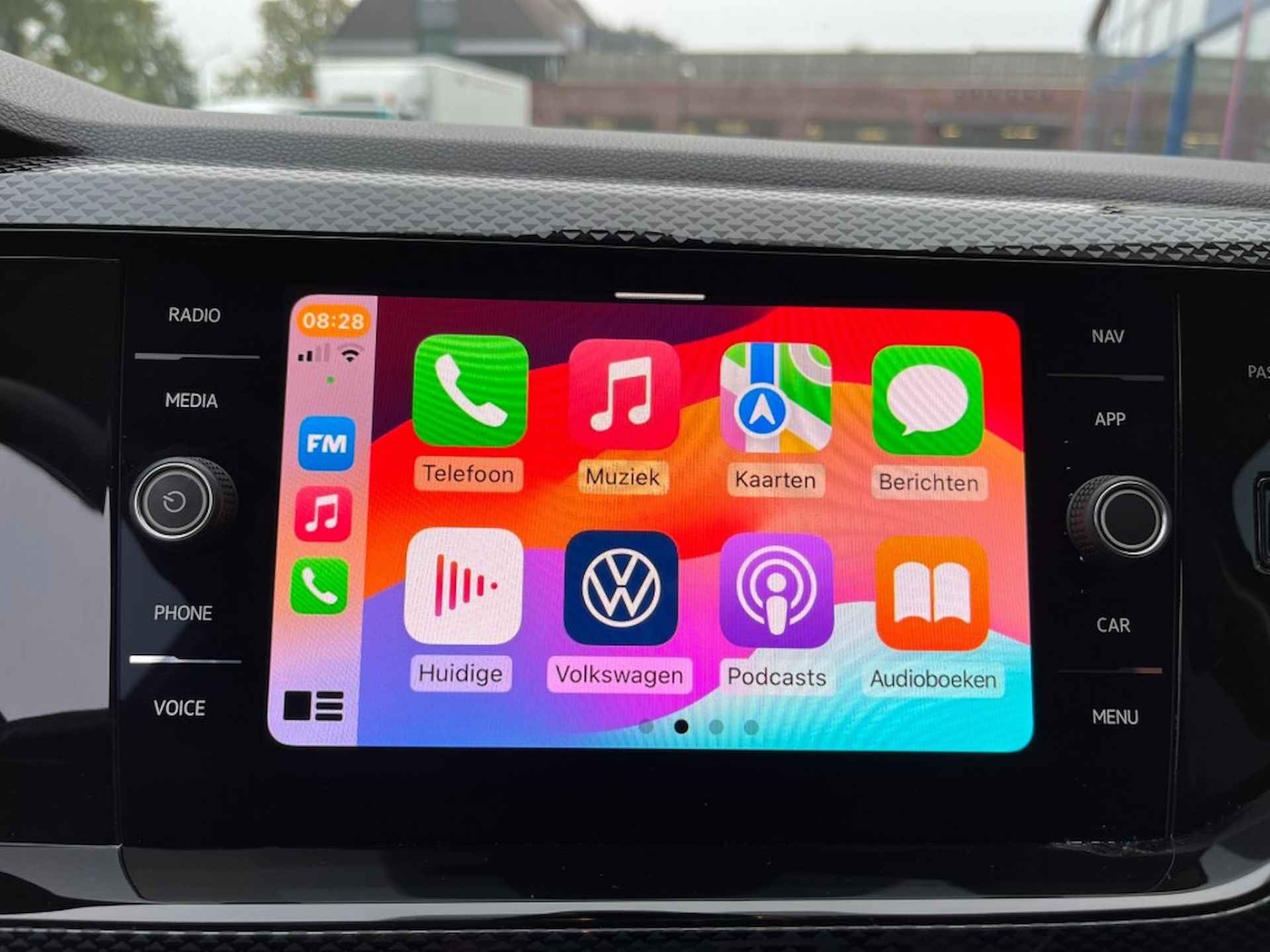 VOLKSWAGEN Polo 1.0TSI 95pk Navi Carplay Led 5-Deurs Airco bj2022 - 16/32