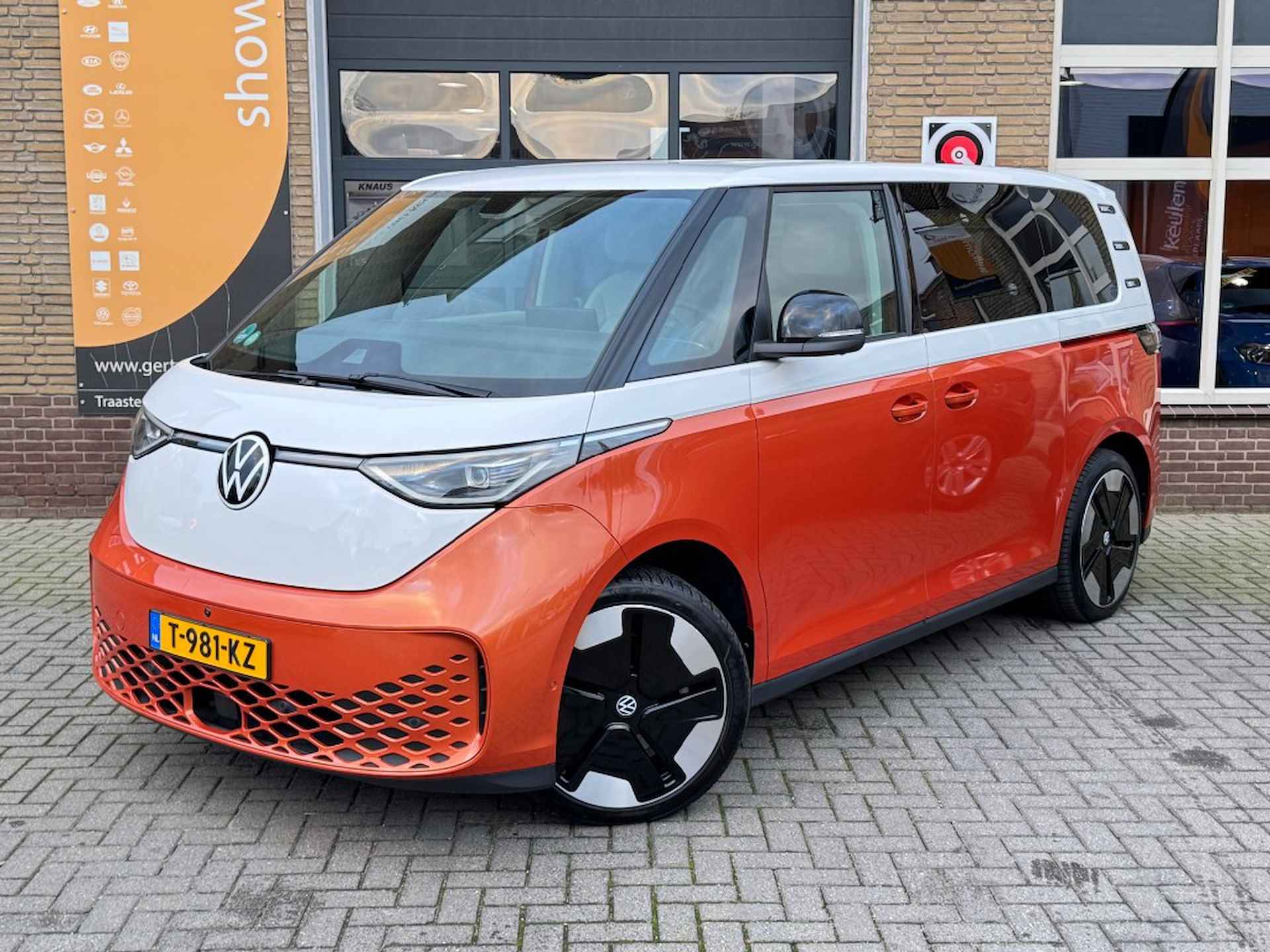 VOLKSWAGEN Id. Buzz 1ST MAX 77KWh 5-PERSOONS FULL OPTIONS/BTW/UNIEKE AUTO! - 4/17