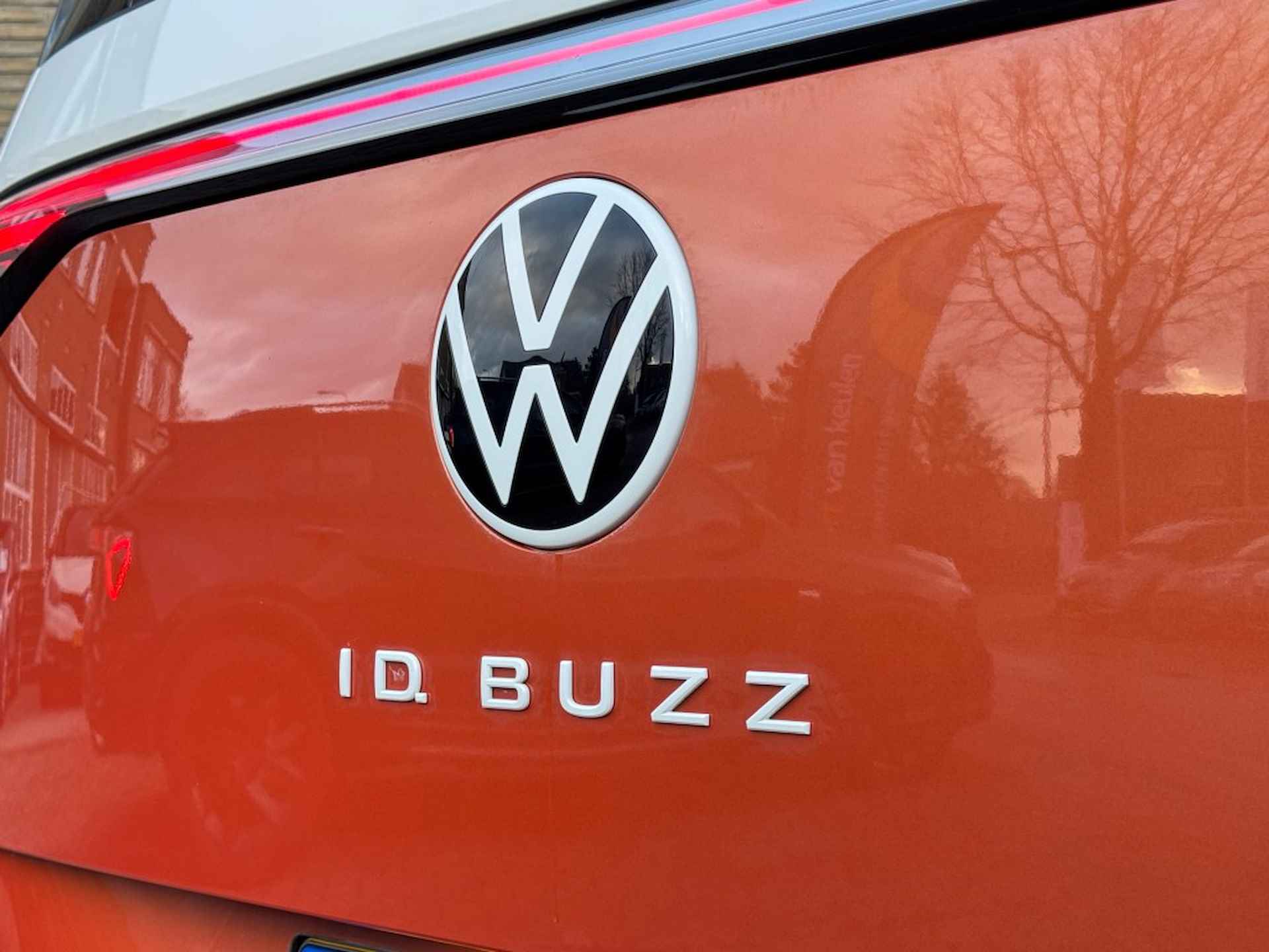 VOLKSWAGEN Id. Buzz 1ST MAX 77KWh 5-PERSOONS FULL OPTIONS/BTW/UNIEKE AUTO! - 10/17