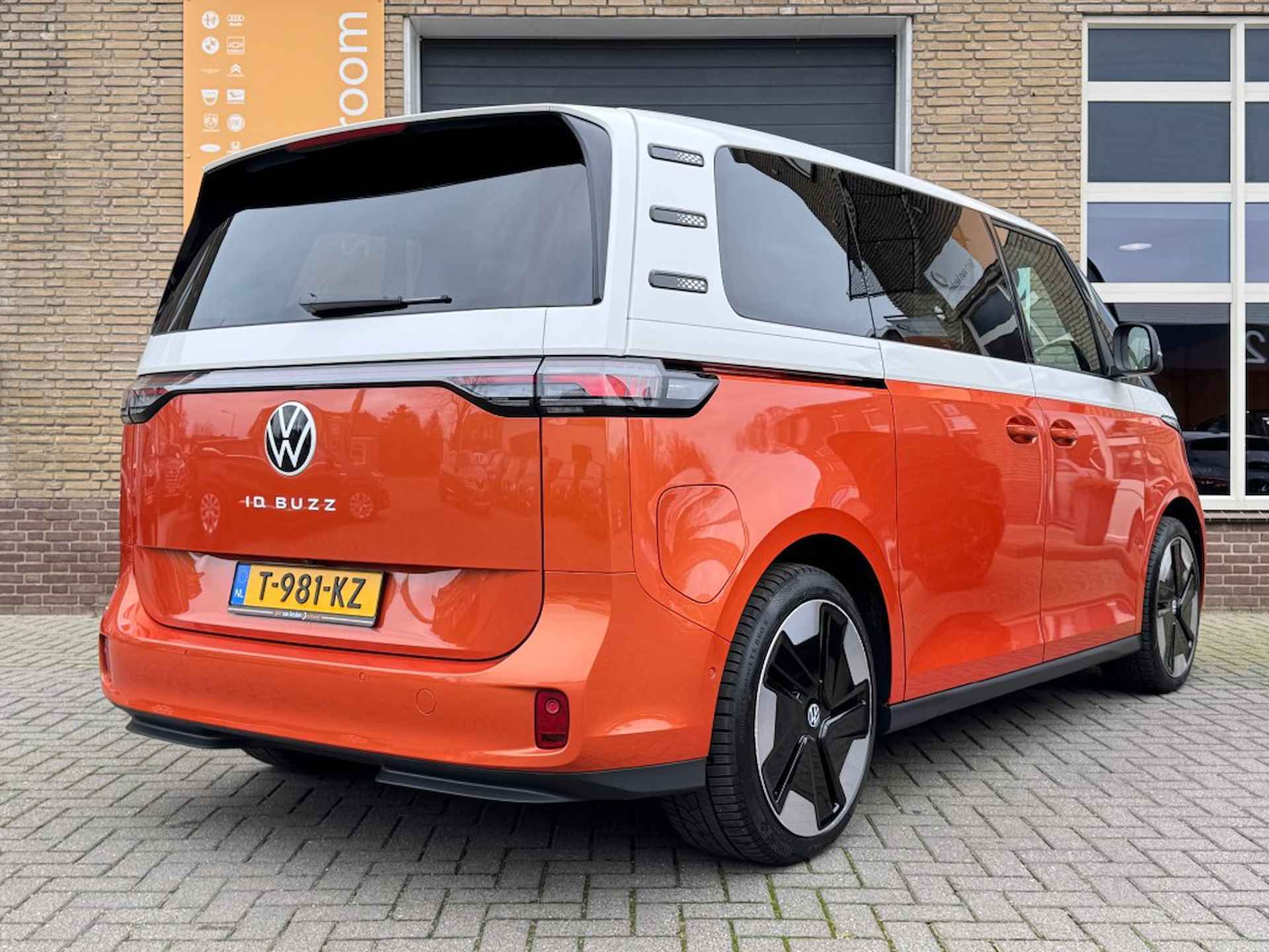 VOLKSWAGEN Id. Buzz 1ST MAX 77KWh 5-PERSOONS FULL OPTIONS/BTW/UNIEKE AUTO! - 12/53