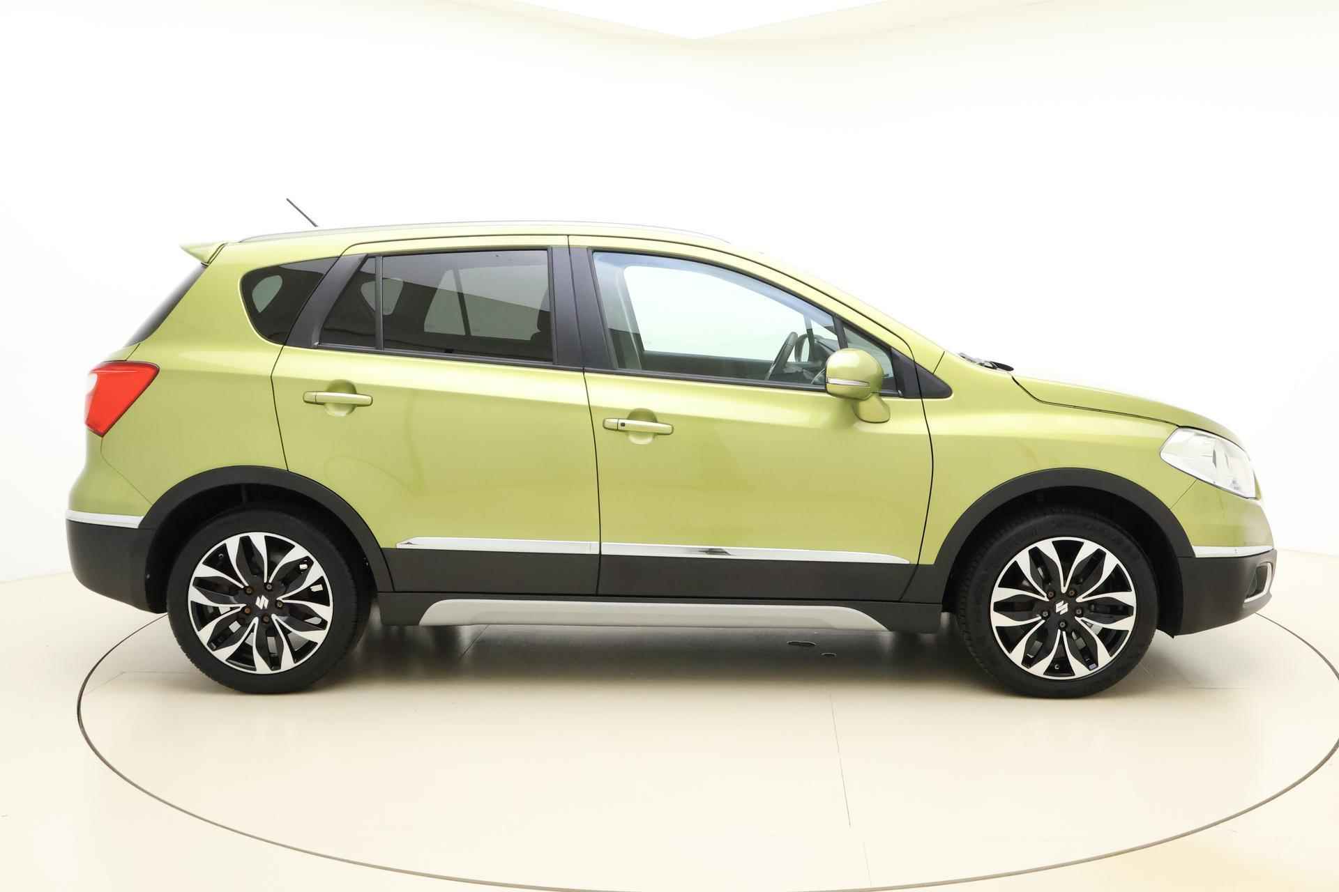 Suzuki SX4 S-Cross 1.6 Exclusive 115pk | Panoramadak | Climate Control | Lichtmetalen Velgen | Trekhaak | Stoelverwarming | Weinig Kilometers - 10/29